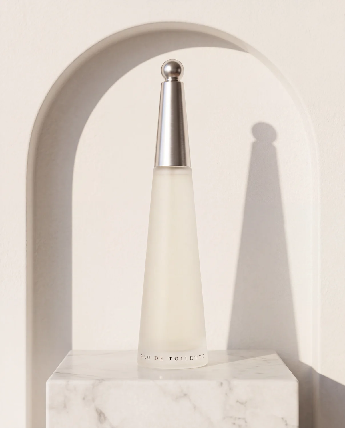 Issey Miyake L'Eau d'Issey - gift presentation
