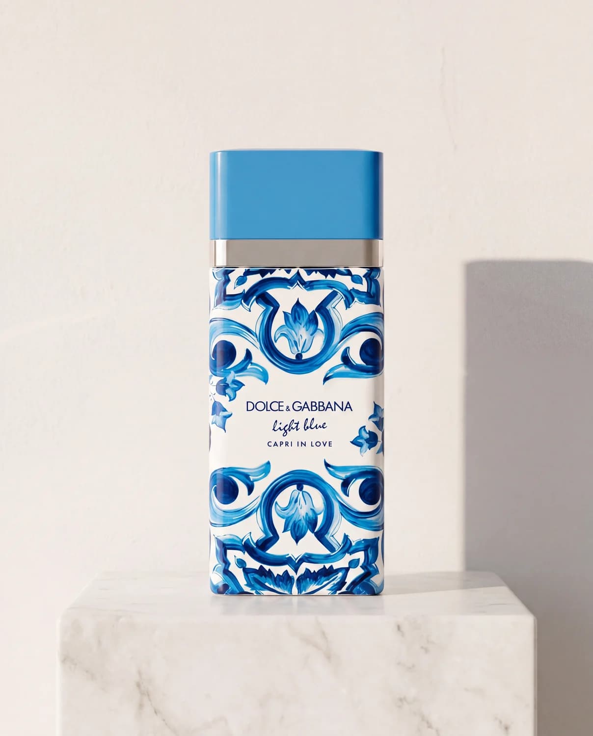 Dolce&Gabbana Light Blue Capri In Love Pour Femme Eau de Parfum - gift presentation