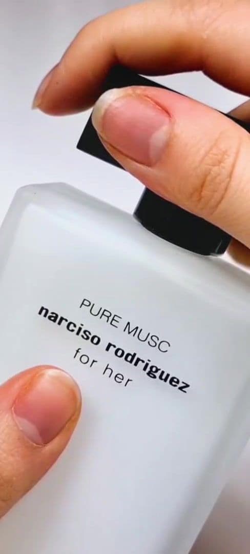 #puremusc #narciso #perfum #asmrperfume #perfume #asmr #antistress #parfume #luxury #perfumes #unboxing #narcisorodriguez