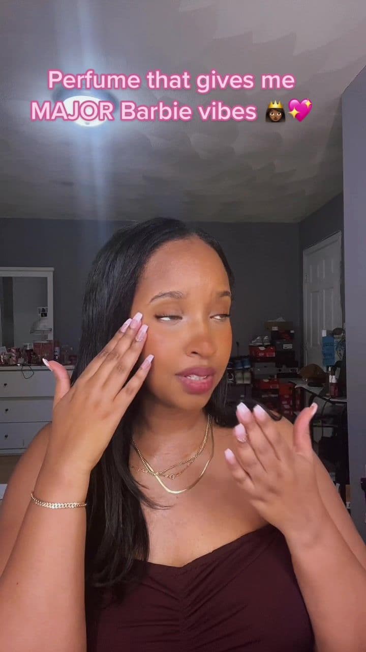 So pretty and girly just how I like it 💖🎀💝 #Fragrancetok #perfumetiktok #barbievibe #smellgood #mancera #manceraperfumes