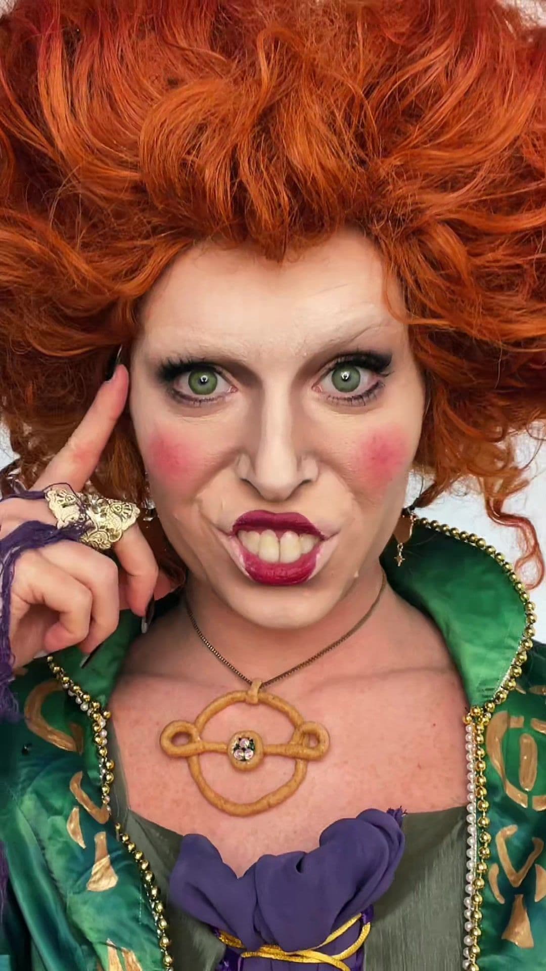 I put a spell on you! 🐈‍⬛ SISTA’S! It’s i Winifred Sanderson! Which sister should I do next?! 