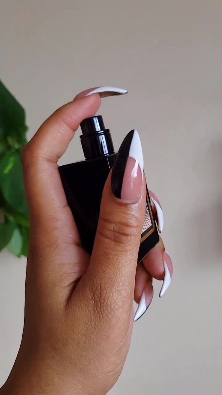 Have You Tried It!? Throw the original away. this one is elite #fragrance #fragrances #fragcomm #guccibloomintense #guccifragrance #gucci #guccibloom 