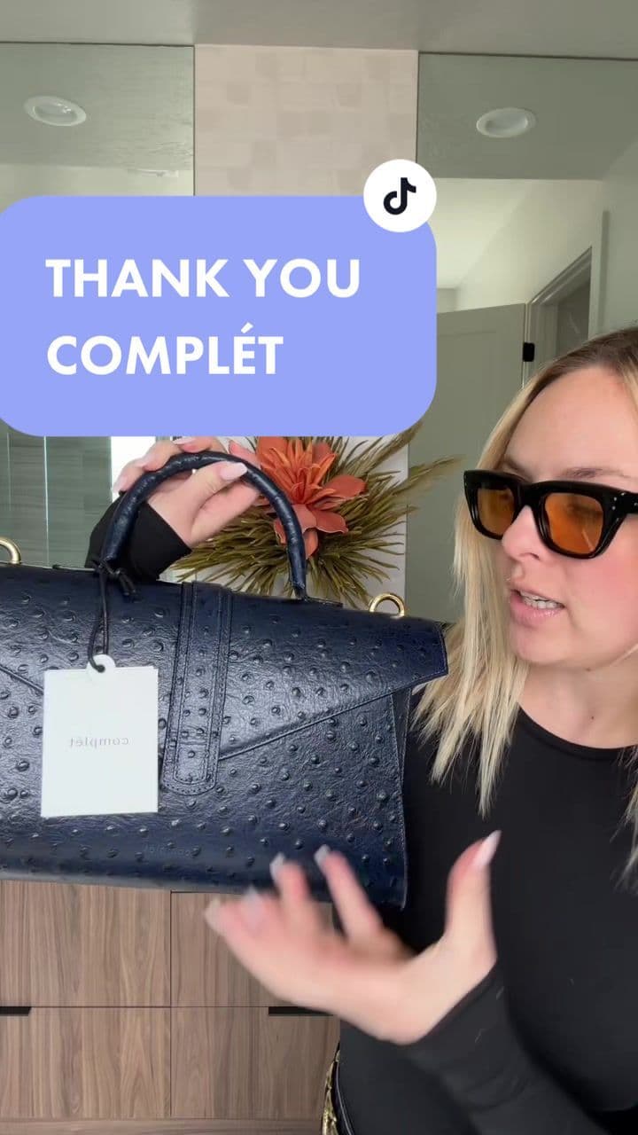 COMPLÉT IS A BRAND WORTH CHECKING OUT💙💙💙 #italianleatherbag #italianleathercraft #luxuryleathergoods #luxuryleatherbags 