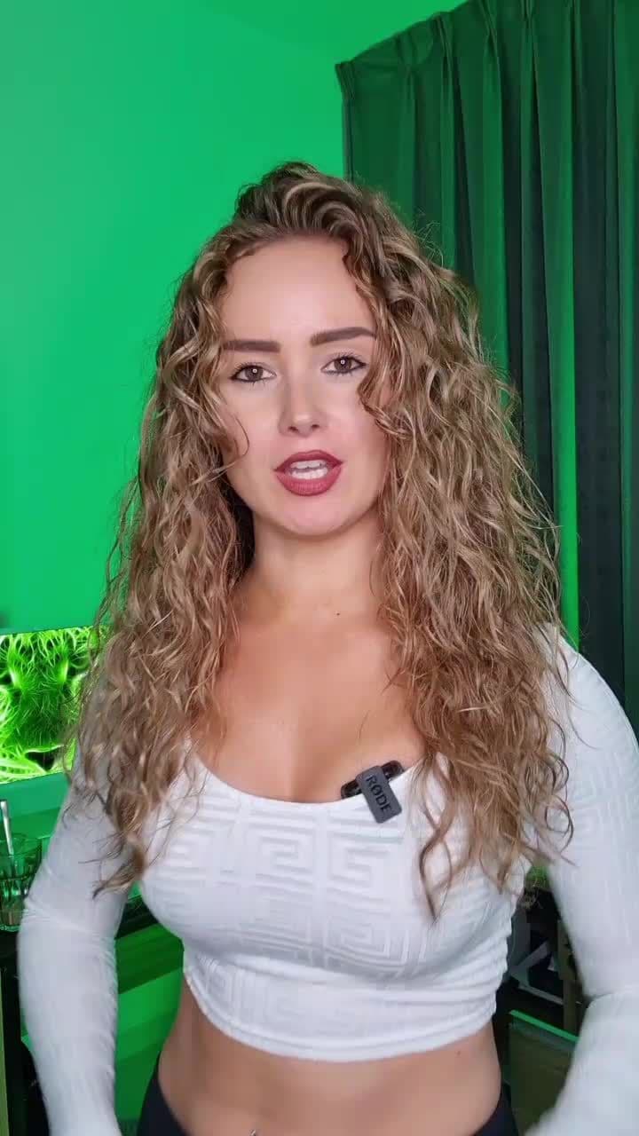 #mostcomplimentedfragrances #bestcologne #menscologne #mensfragrances #fragrance #curlyfragrance #fragrancetiktok #fragrancereview #perfume #mensperfume  #mensfragrance #fragrance #fragrances #fragrancestiktok #fraghead  #fragrancereviews #perfumetiktok