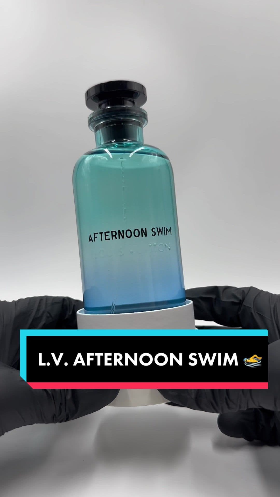 Looking for a summer scent? ☀️ 👃🏼 🤔  Watch us unbox + review Louis Vuitton’s popular summer fragrance “Afternoon Swim” 🏊‍♂️ ☀️ 💦 🍋 ✨  This fragrance is effervescent and fresh with notes of Citrus 🍋 Orange 🍊 and a touch of Spicy Ginger 🫚  It’s unisex and costs £235 / $300 for 100ml 🫢🫢🫢  Samples availble! ✨ 👃🏼 👍🏼  #fragrance #perfume #louisvuittonfragrance #louisvuittonperfume #louisvuittonafternoonswim #afternoonswim #louisvuitton #fragrancereview #fragranceunboxing #perfumereview #perfumeunboxing #unboxing #review #fragrancetiktok #perfumetiktok #summer #summerfragrance #summerperfume 