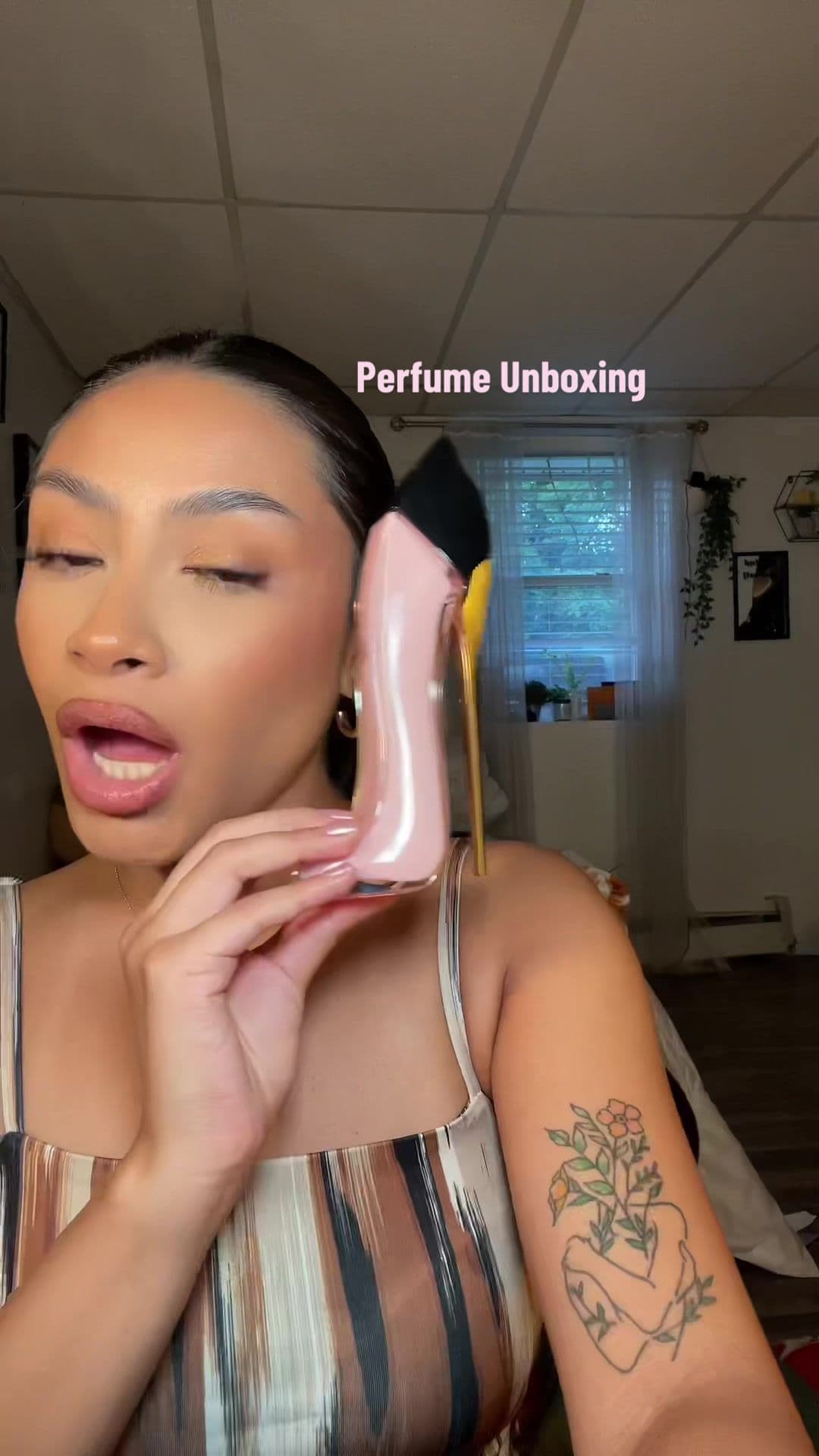 MY NEW FAVVV #goodgirlblush im obsessed with her & PLEASEE THE PINK SHOEEE🩷🩷😍😍😍 #frangrancetok #perfume #unboxing #frgrancereview #carolinaherrera #summerscent 