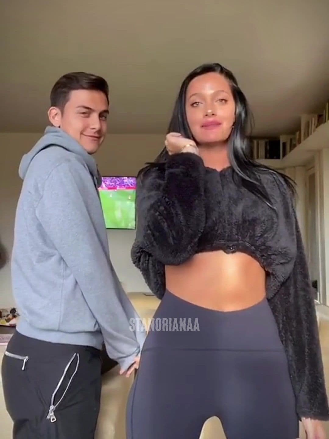 Como mira paulo a oriana😍💘 #orianasabatini #oriana #paulodybala #dybala #stanorianaa #argentina #pareja 