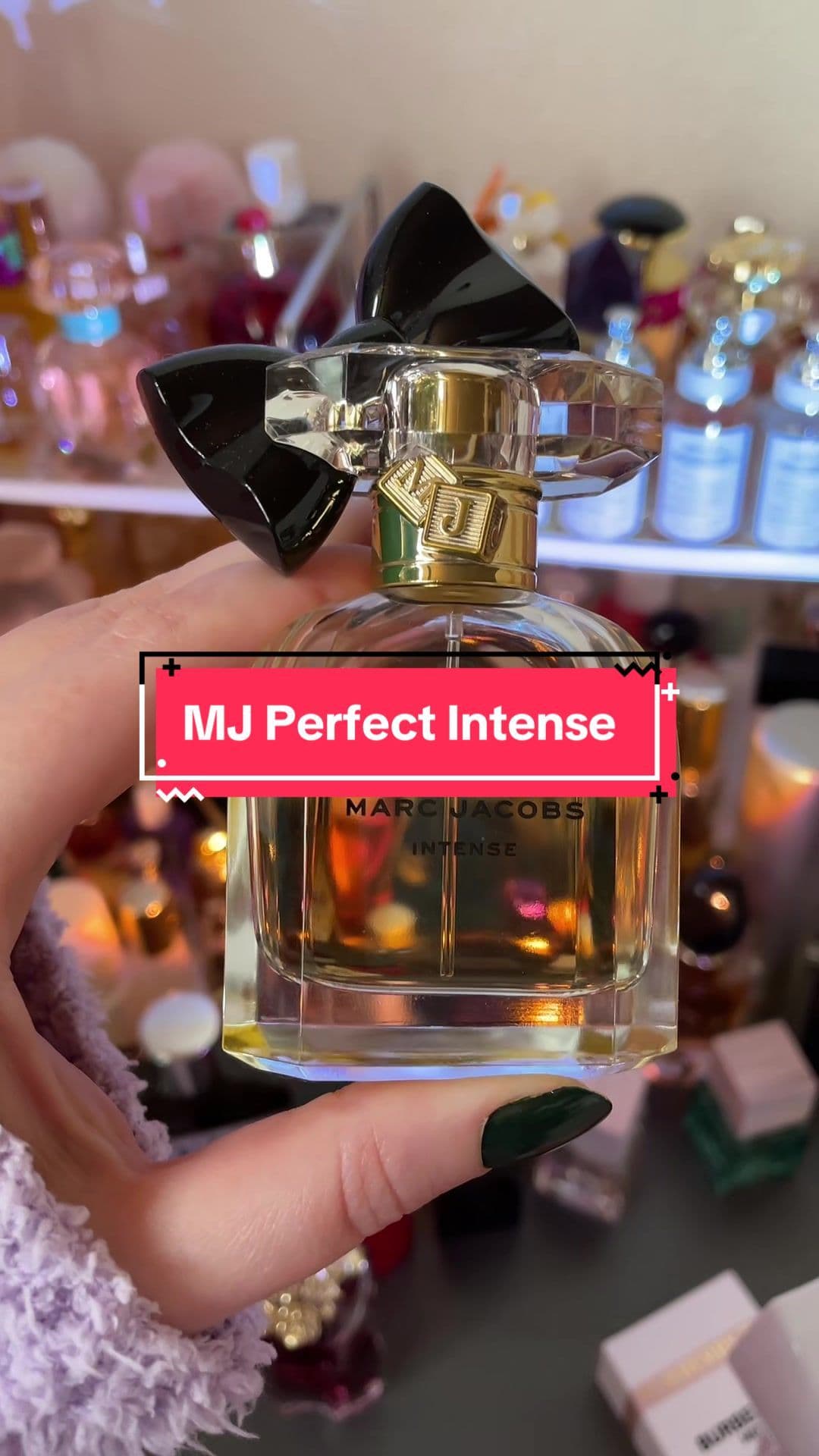 @Janine | full time creator✨ Ich teste ALLE meine Düfte?! Heute geht es weiter mit Marc Jacobs Perfect Intense #damenduft #parfumempfehlung #marcjacobsfragrances #marcjacobsperfectintense #fruityperfume  empfehlungen für frauen damendüfte parfum für frauen perfume collection parfumsammlung perfume recommendations marc jacobs perfect intense fruity sweet perfumes 