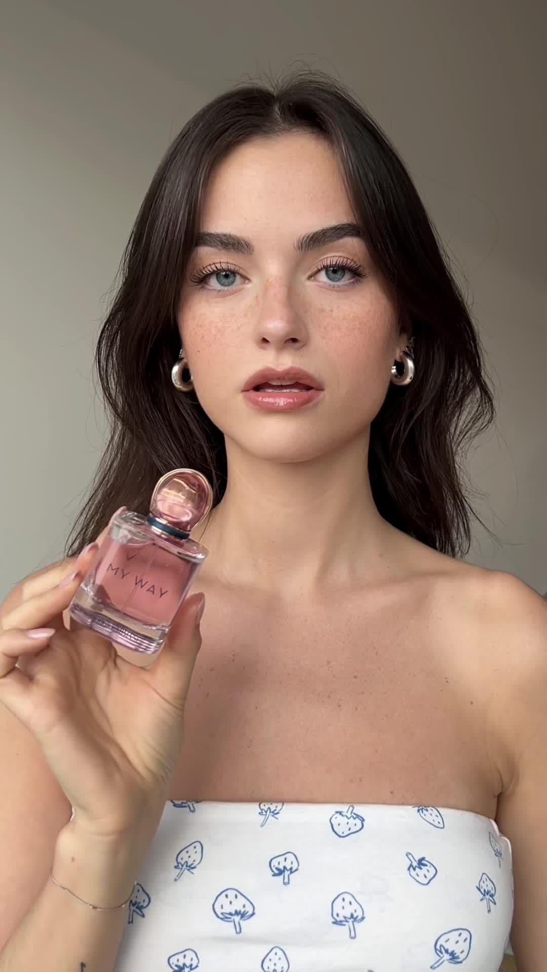 Anzeige*| I am what I love 💗🌼 liebe das neue My Way Nectar Eau de Parfum von @Armani beauty 💛Der Duft riecht für mich wie Frühling…blumig, fruchtig & ein wenig Vanille!!liebs ganz doll🍐🌸🌼 #armanibeauty #ArmaniMyWay #IAmWhatILove #fragrance