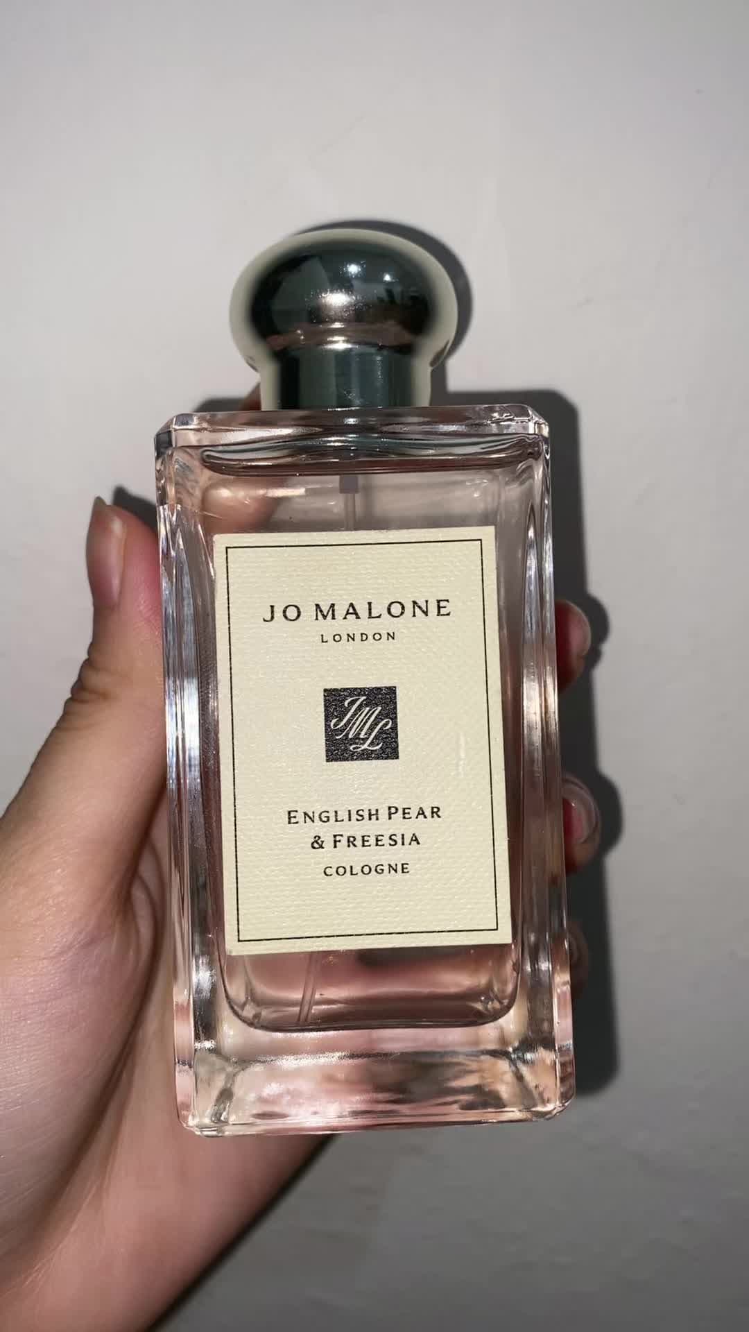 JO MALONE ENGLISH PEAR&FREESIA 100ml CO tinggal ke profil aj ya beb❤️🤗#jomalone #parfumviral #softboy #fypシ゚viral #fyptiktok 