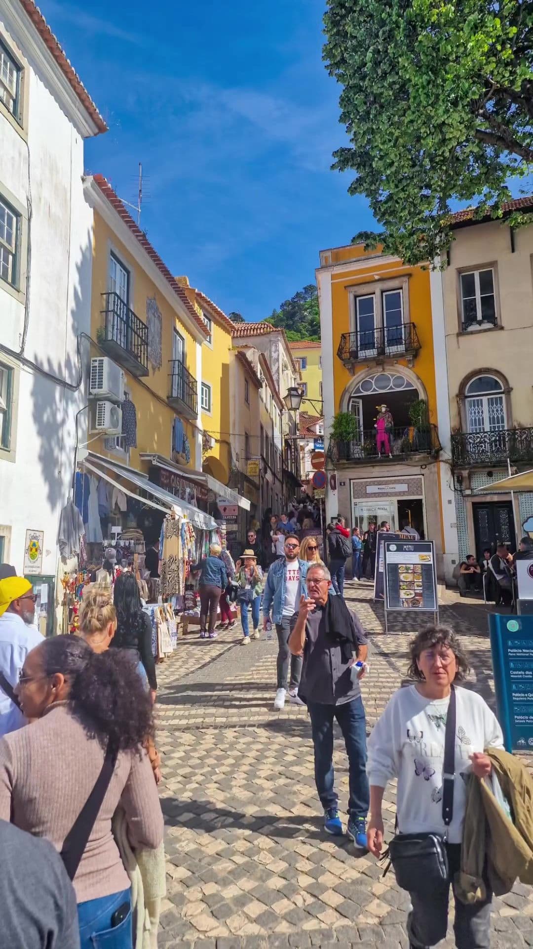 Sintra's old town is like stepping into a fairy tale! 🏰🇵🇹 Its winding streets, picturesque buildings, and cosy shops make it a magical place to explore..   Don't forget to treat yourself to some of the local pastries like queijadas and travesseiros or pasteís de nata from Fabrica da Nata because they are absolutely delicious! Tell me, what's your favourite thing about Sintra? #sintra #sintraportugal #sintraportugal🇵🇹 #sintralovers  #sintragram #forbestravelguide  #travelinspirations #portugalviral #dametravelers #portugal🇵🇹  #portugalviral🇵🇹🇵🇹🇵🇹  #exploretheworldwithme  #travellingthroughtheworld #europelover❤  #portugalemclicks  #portugalalive #portugaltravel #travelfamily #travelers #beautifulportugal🇵🇹  #beautifuldestinations  #roadtrippers #travelingfamily 