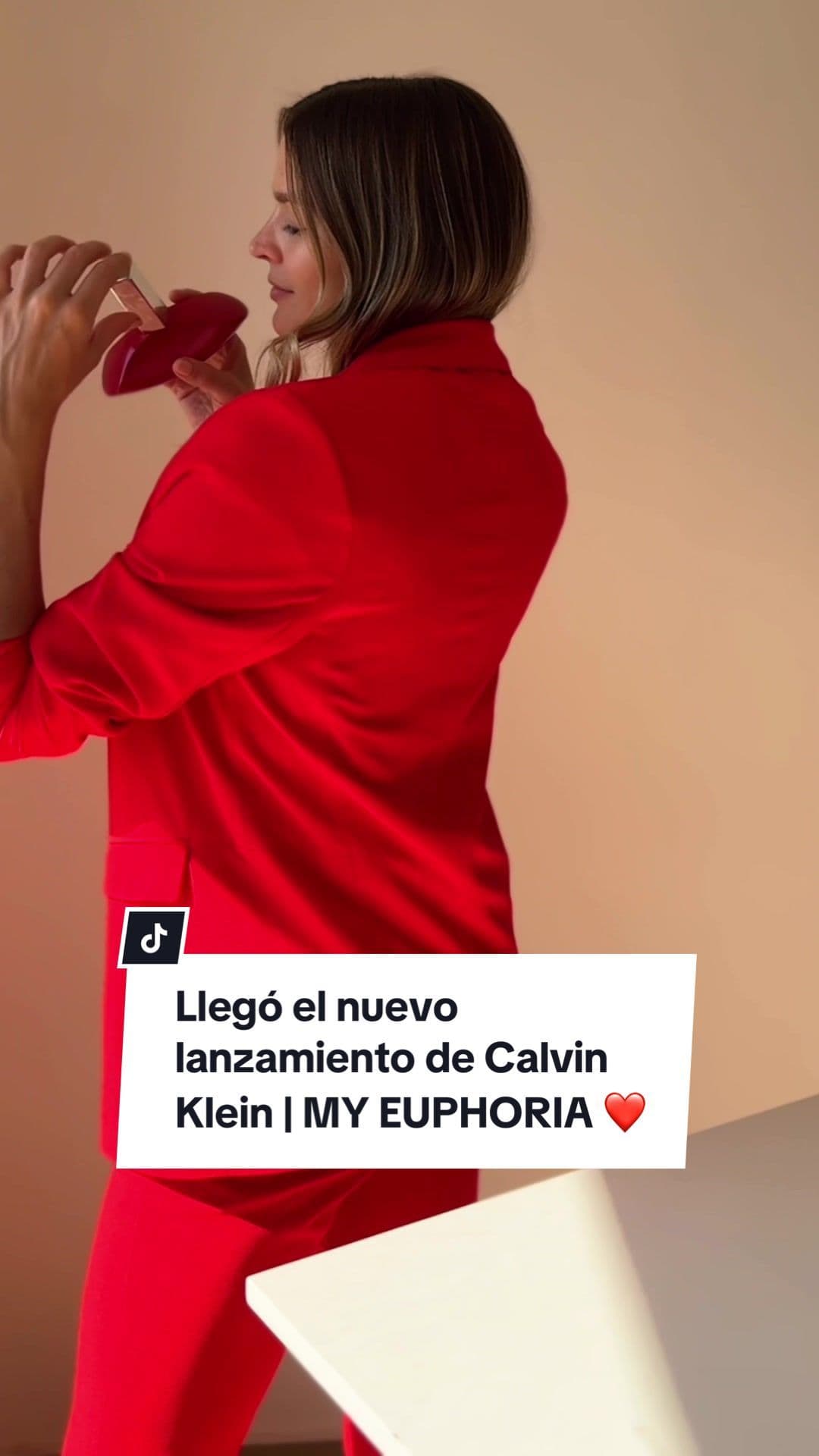 Llegó el nuevo lanzamiento de Calvin Klein a El Balcón y Pame te cuenta su reseña luego de tener en sus manos una fragancia única, multifacética e inolvidable: MY EUPHORIA ♥️✨ Deliciosa y picante, con notas florales amaderadas, dulces y saladas. Y vos? Qué esperas para sumarla a tus favoritas? 🙌🏻 #CalvinKlein #MyEuphoria #CK #Nuevafragancia
