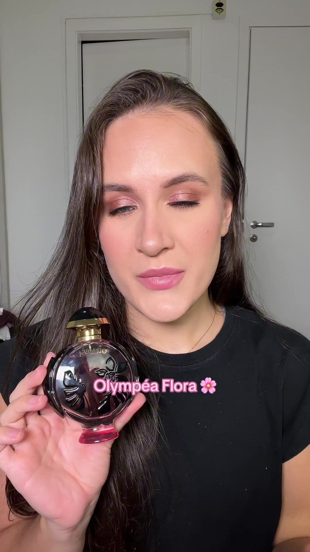 Olympéa Flora @rabanne ✨🌸 #olympea #rabanne #perfume #perfumetiktok #cheirosa #testandoprodutos 