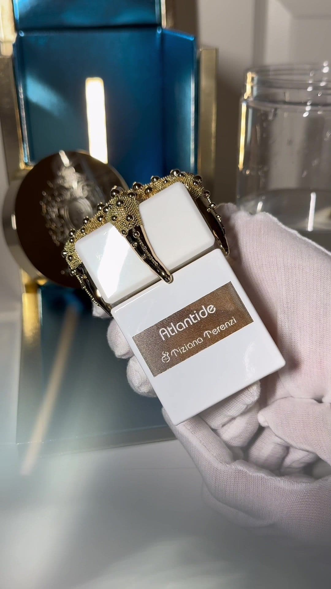 Atlantide by Tiziana Terenzi #seastarscollection 🪼🐚🪸 reposting this beauty I finally added to my collection in april #nichefragrance #tizianaterenzi #atlantide #telea #cubia #fragrance #perfumeunboxing #perfumetok #perfumetiktok #parfüm #tizianaterenziperfume #nicheperfume #parfümtiktok 