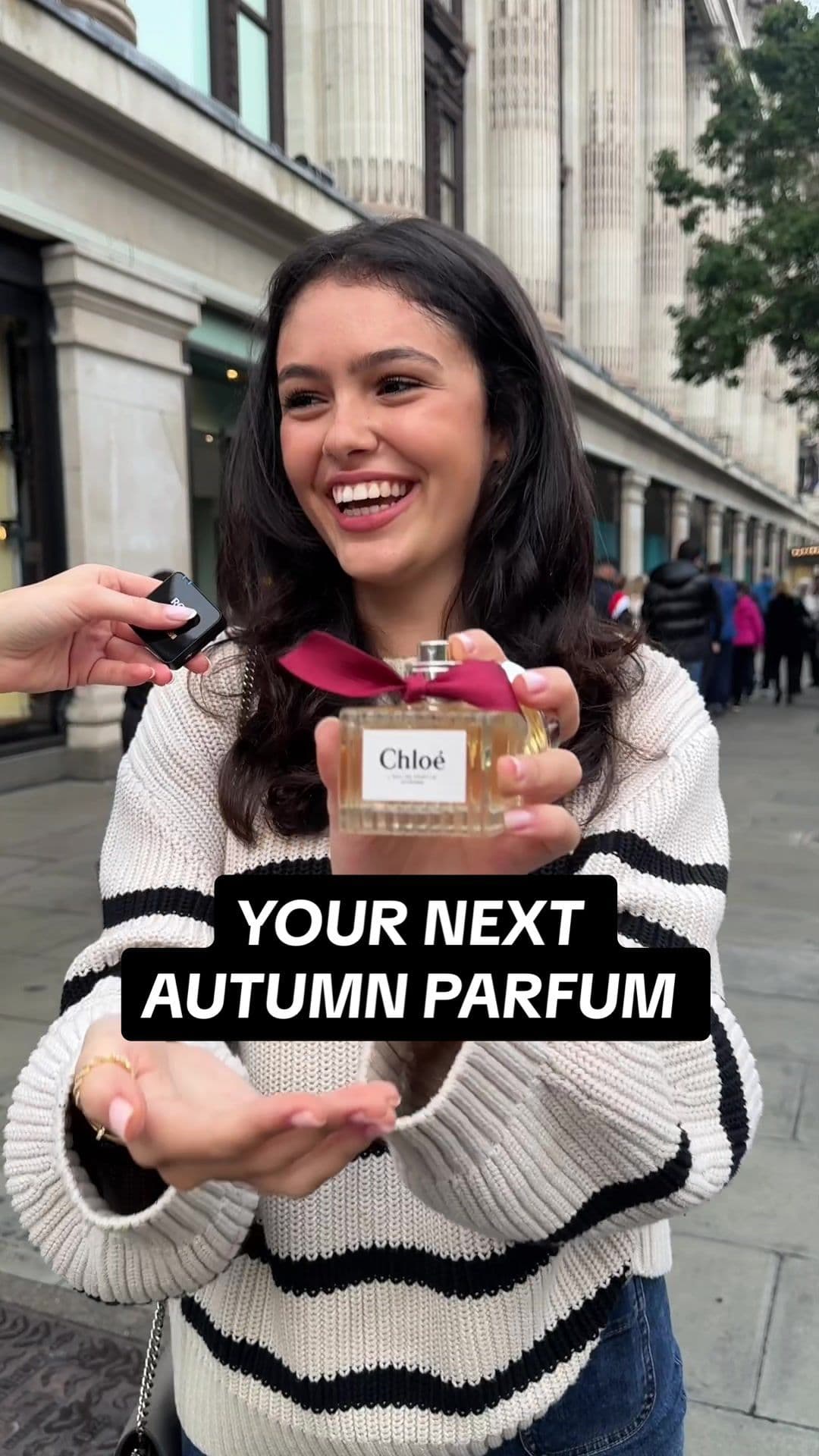 Could this be your new autumn perfume? @Chloe  ♥️ #chloeparfums #wearechloe #perfume #fragrance 