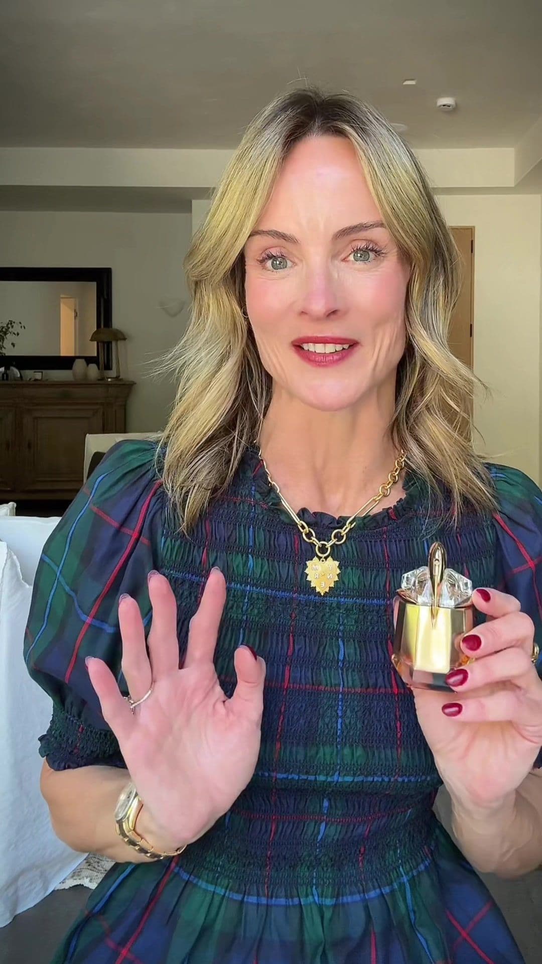 #creatorsearchinsights #aliengoddess #perfumetiktok #designerperfume #luxuryperfume #vanillaperfume 