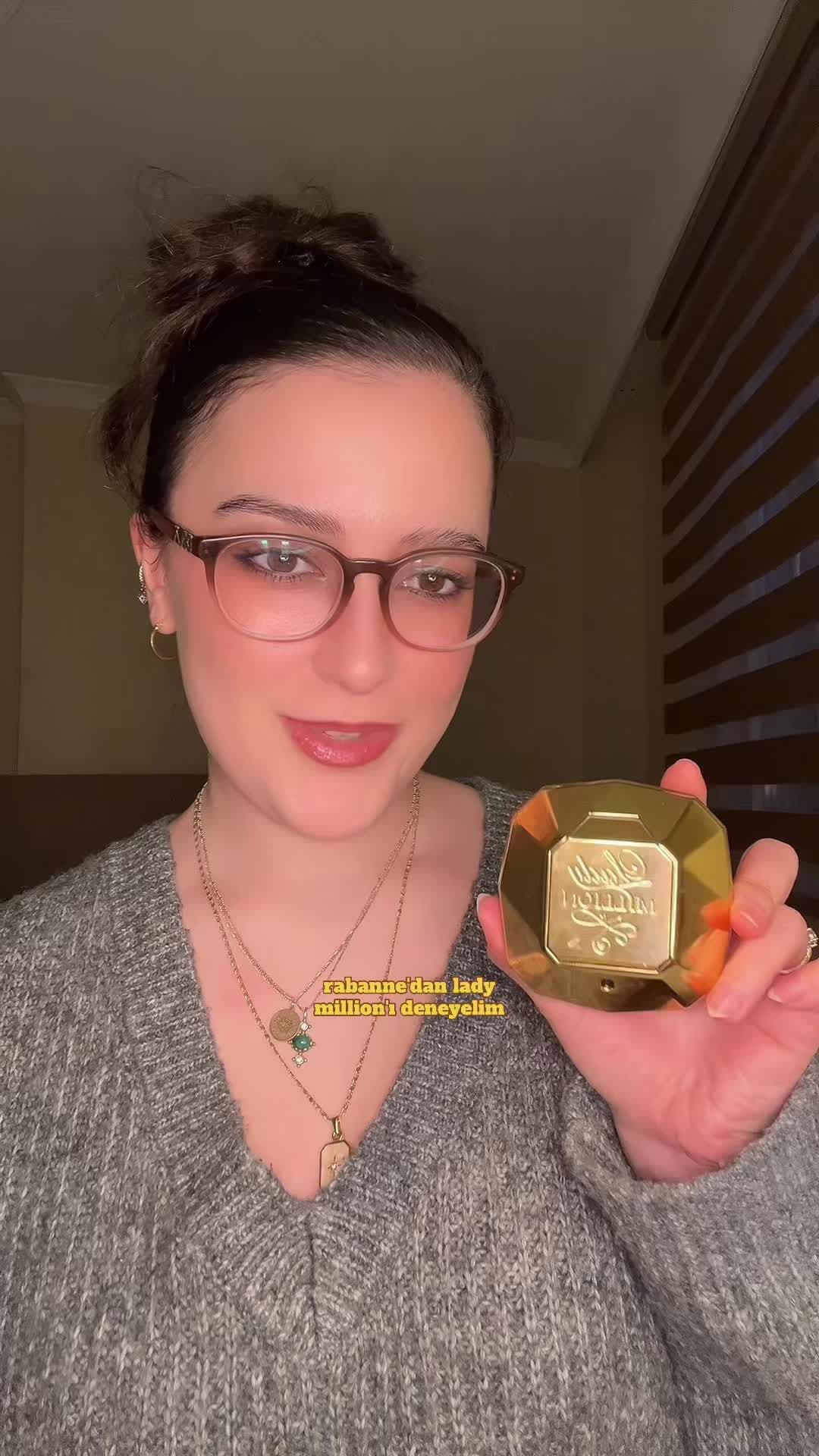 ✨@rabanne'dan #ladymillion'ı deneyelim✨ *reklam #rabanneladymillion #pacorabanneladymillion #parfümyorumları #parfümönerisi #parfümtiktok #perfumetiktok #perfumetok #perfumereview #fragrancecollection #perfumecollection