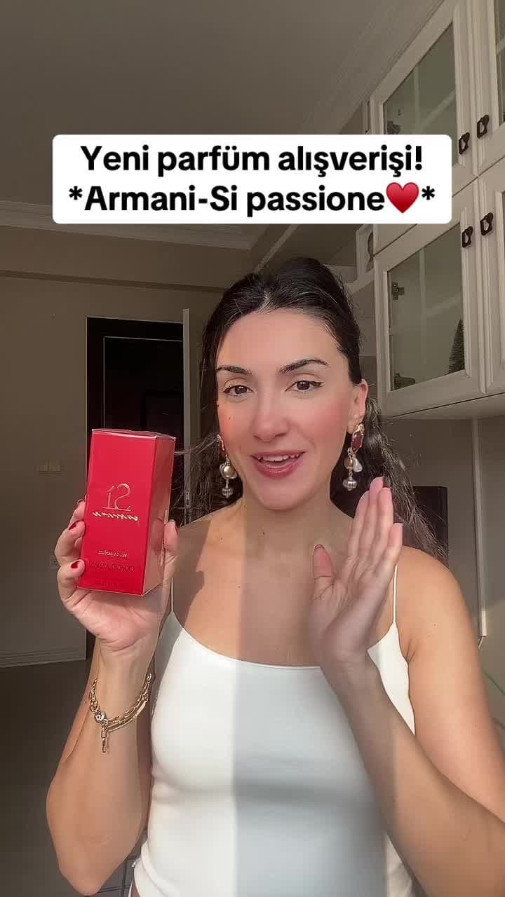 Yeni parfüm incelemesi! Armani-si passione♥️ yasa gereği *reklam* #parfüm #parfümtiktok #parfümönerisi #parfümönerileri #perfume #perfumetiktok #parfümreview #perfumereview #parfümalışverişi #parfüminceleme #parfümincelemesi #armanisipassione @Armani beauty 