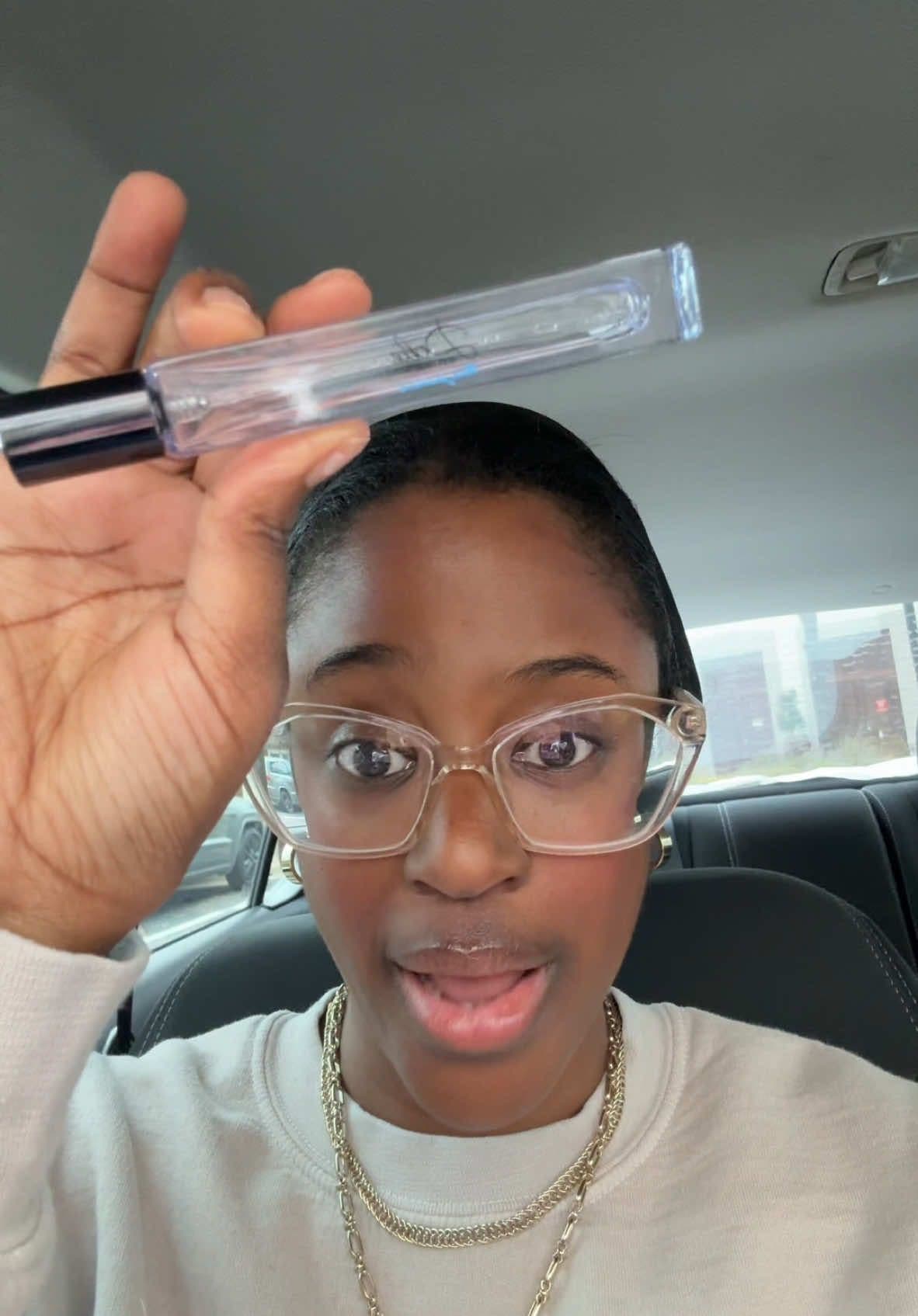 Was never really a signature scent person until Blue Jasmine by Dolce & Gabana but i literally get do many compliments when i wear it