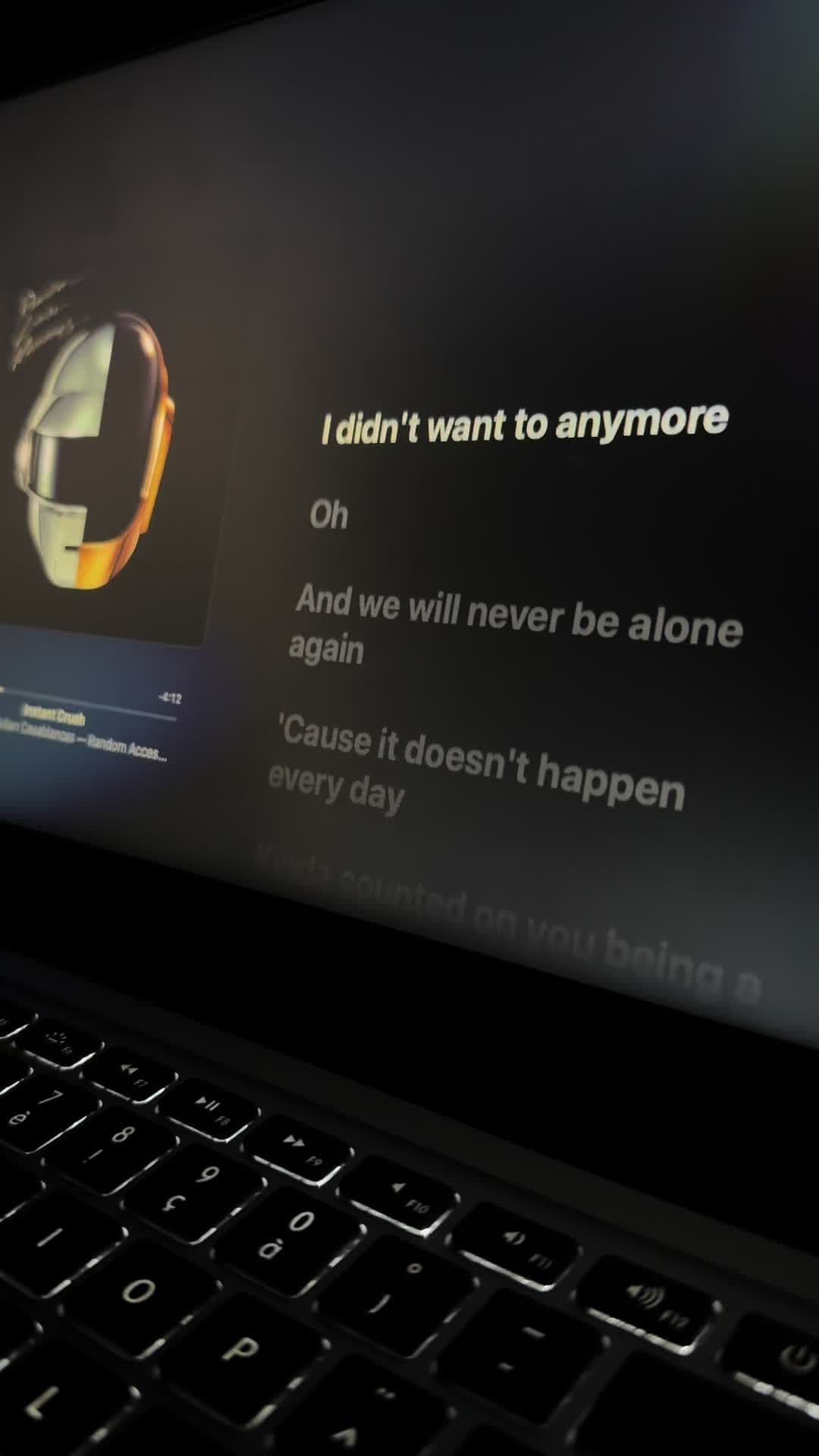 Daft Punk - Instant Crush feat. Julian Casablancas #song #lyricsvideo #lyrics #lyricsvideo #pourtoii 