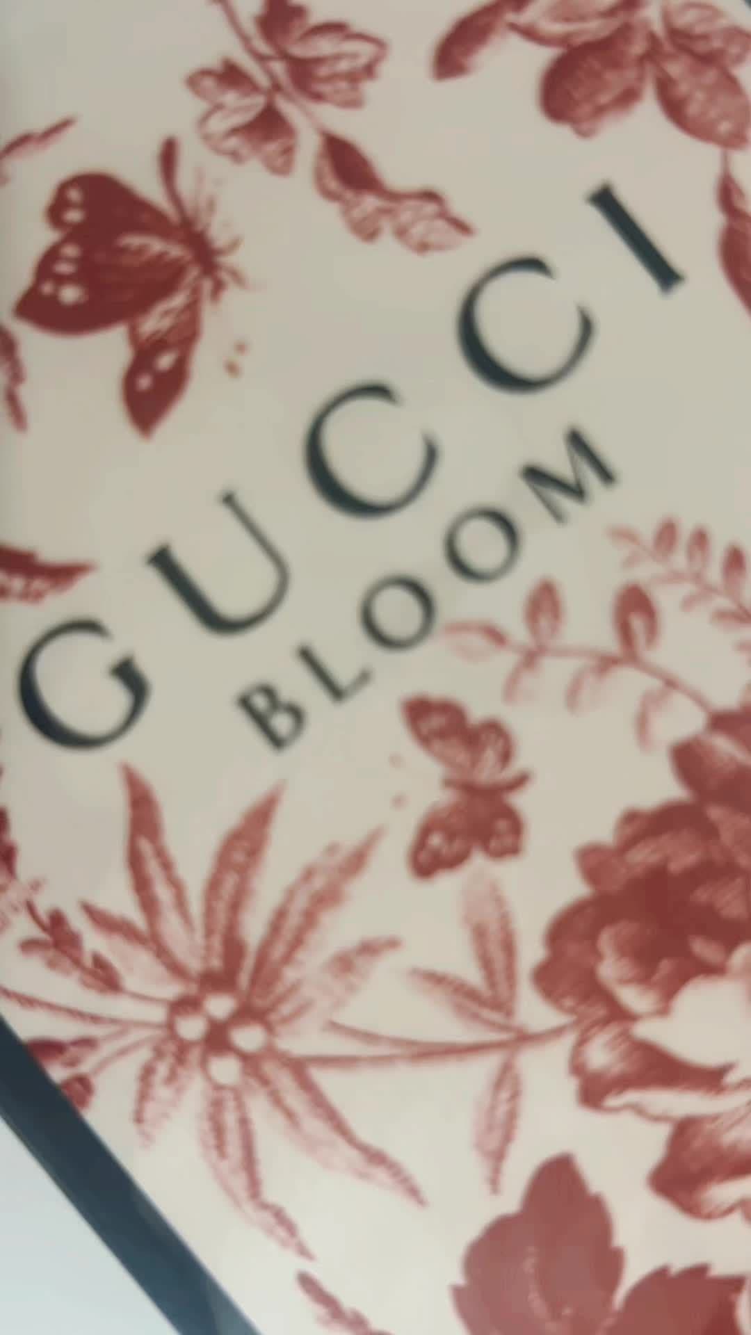 Asmr lovers this one is for you 🪩 #ASMR #guccibloomperfume #perfum #beauty #beautylover #UGC @Gucci 
