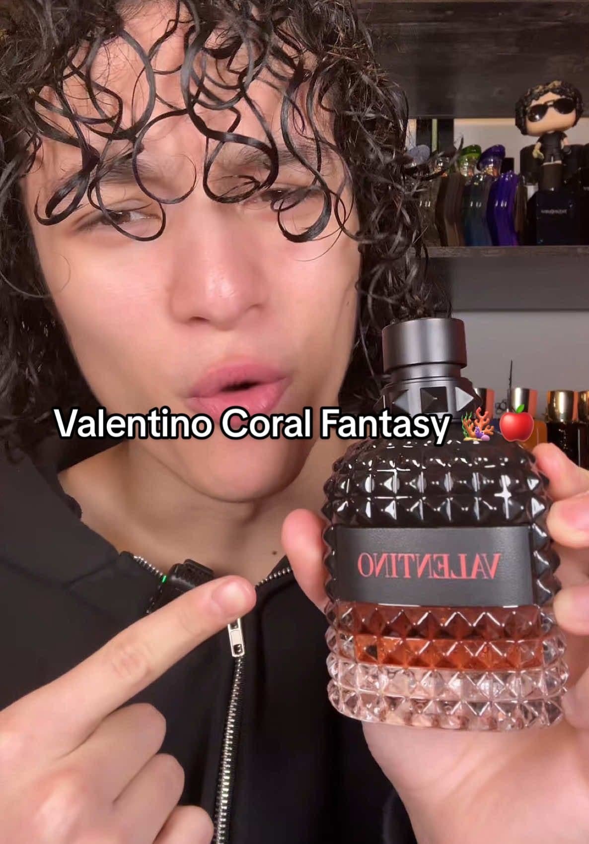 absolutely loving this one 🥰🔥 #perfume #fragrancetiktok #perfumetiktok #valentinocoralfantasy #valentinoborninroma 