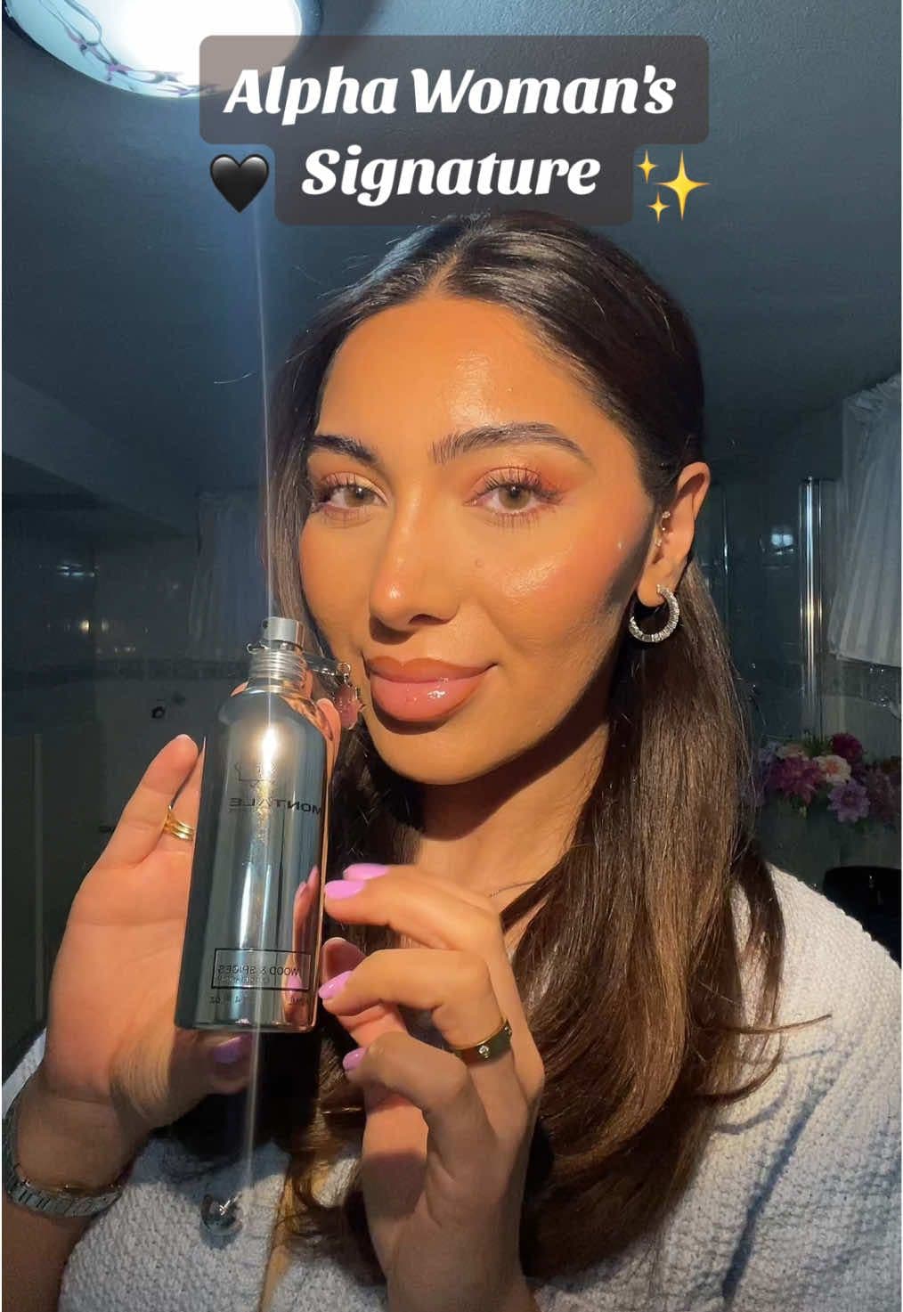 Montale-Wood&Spices riktig ”Boss-Lady” parfym🤤🔥 Och don’t mind my skin, reaktion på en ny kräm😟 #fyp #fördig #furdich #foryoupagе #2025 #montale #montaleparfums #montalewoodspices #woodandspices #parfum #parfymtiktok #perfumetiktok #perfumes #niche #nichetok #nichefragrance #fragrances 