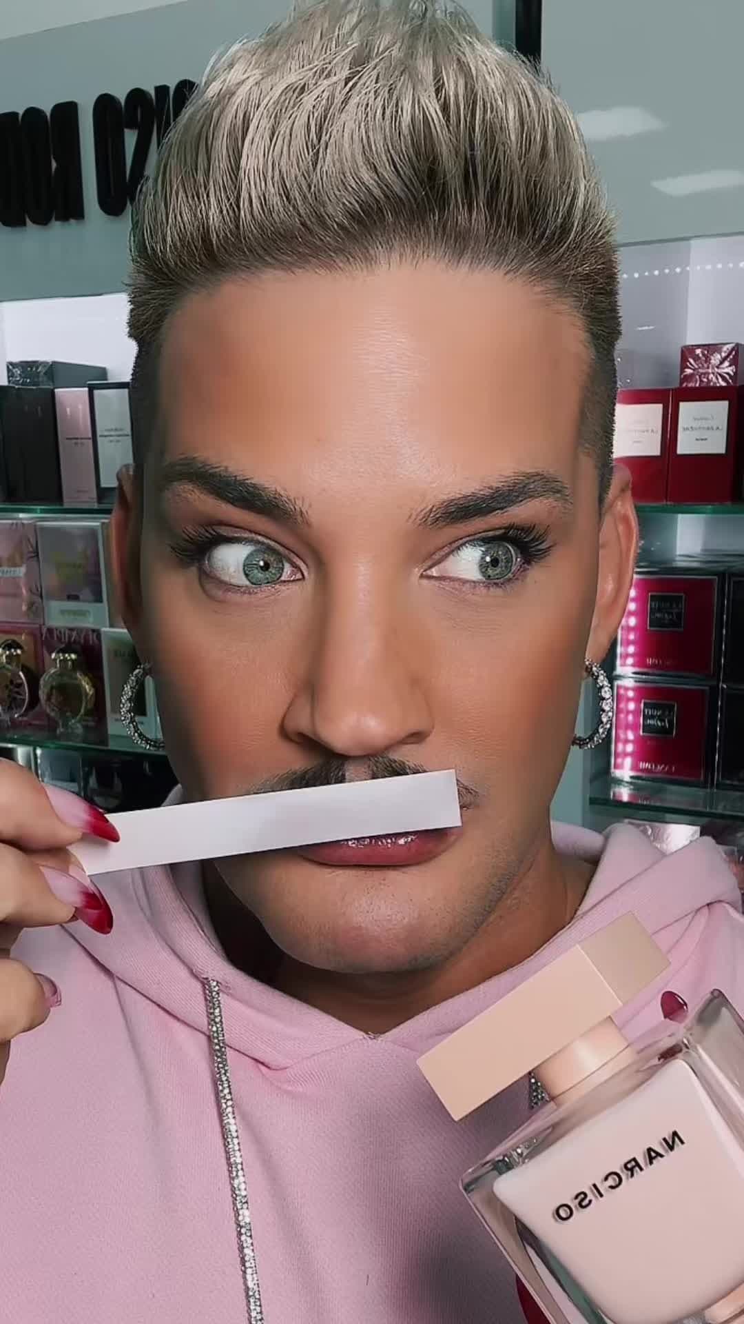 #fragrancereview #narcisorodriguez #honestreview #perfumetok #floralfragrance #fragrancetok 