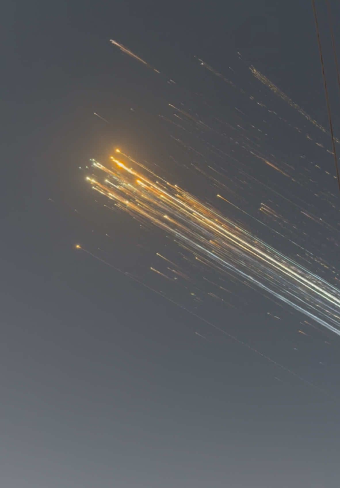 Sister just recorded this over Turks and Caicos, meteor shower or Space X? Amazing spectacle 🥲 #spacex #meteorshower 