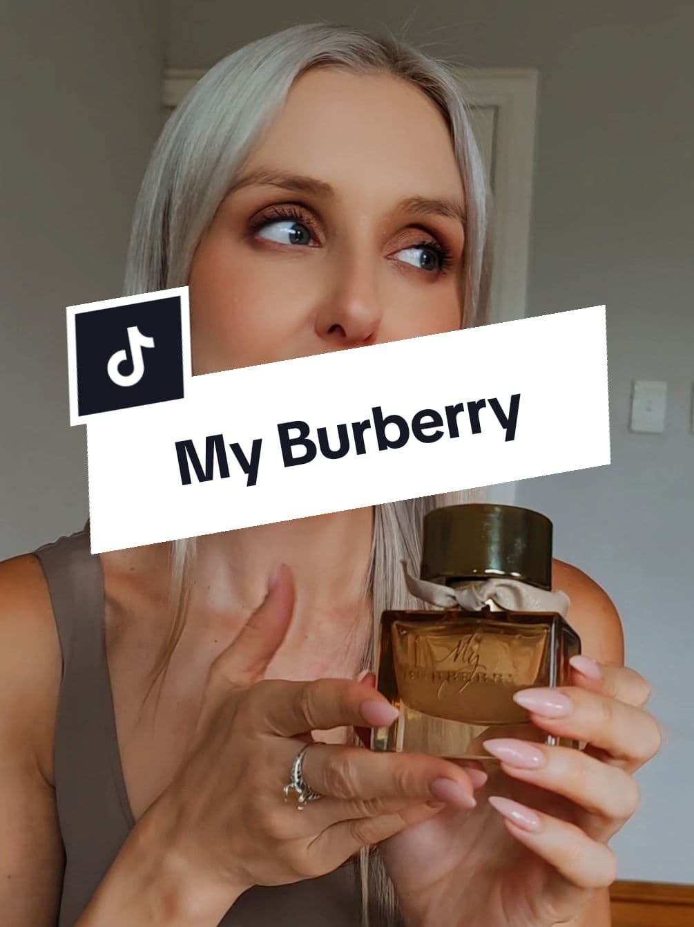 She's a professional who always smells good, looks good and gets what she wants! We love her ! @Burberry #myburberry #burberryperfume #burberry 