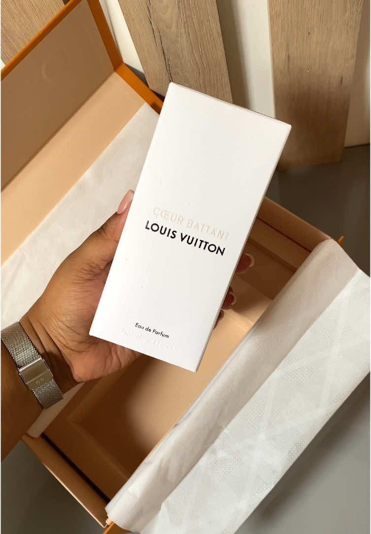Louis Vuitton Perfume Unboxing🧡 I figured we should start with a bang! 🤭This is Coeur Battant by Louis Vuitton. #perfumetok 