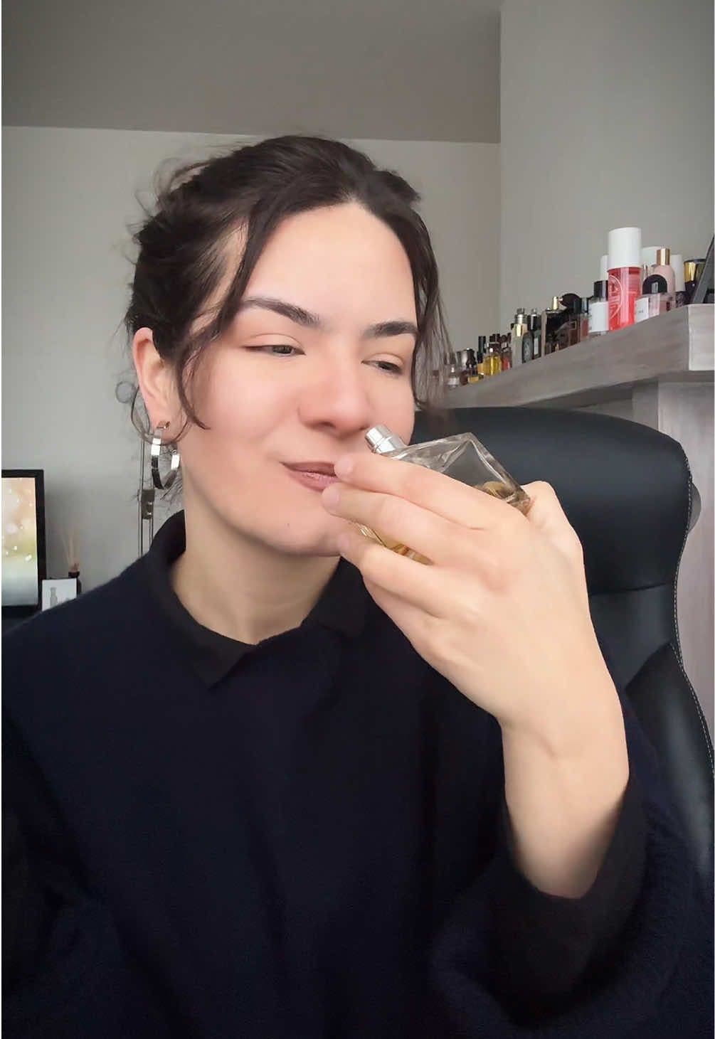 Are you a fan of the Miss Dior by Dior? 🤍 2021 edition, I love the 2017 edition as well and still have to get my nose on the 2012 🙃