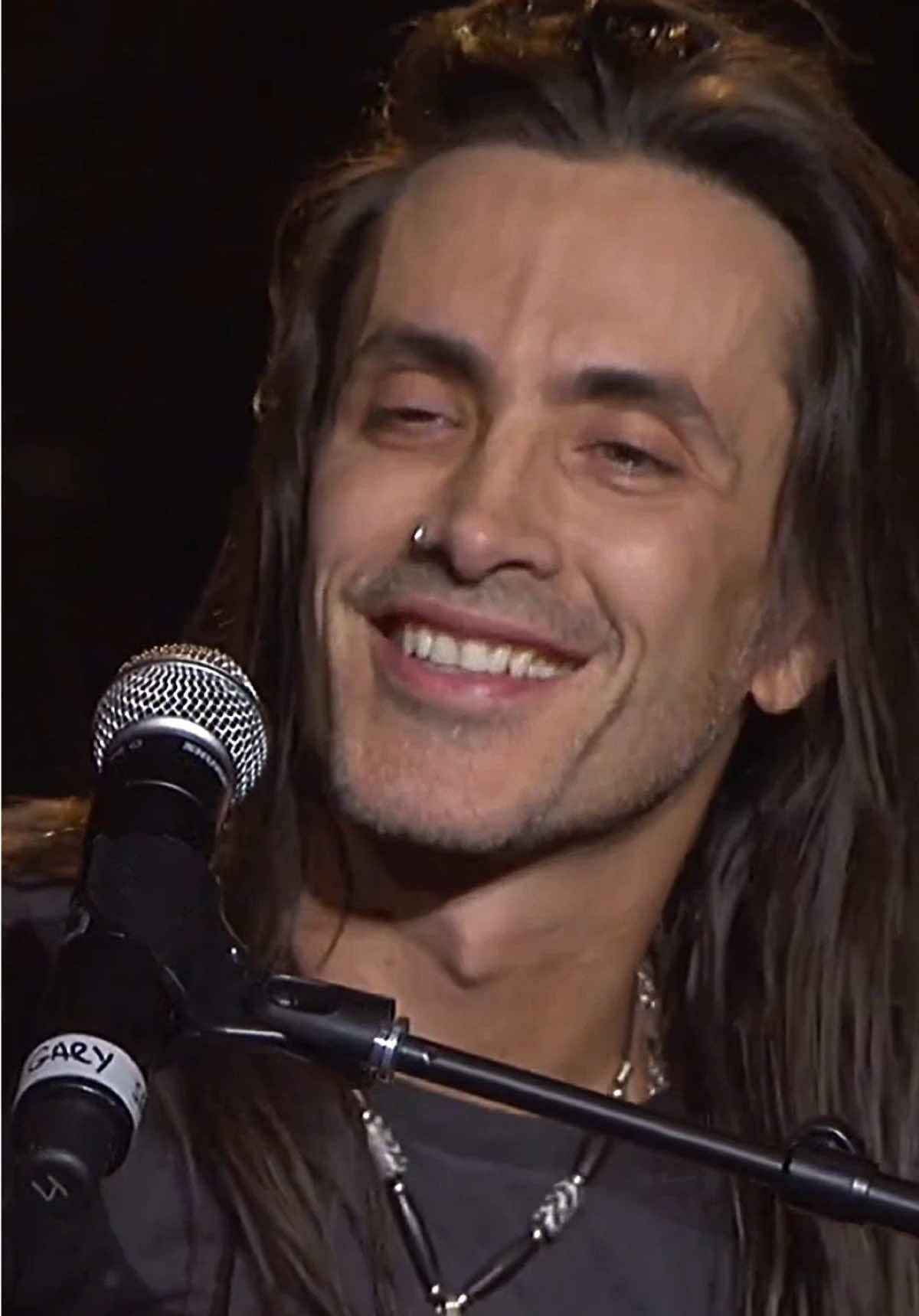 Happy Valentine’s Day from us to you! ♥️ #ExtremeBand #MoreThanWords 