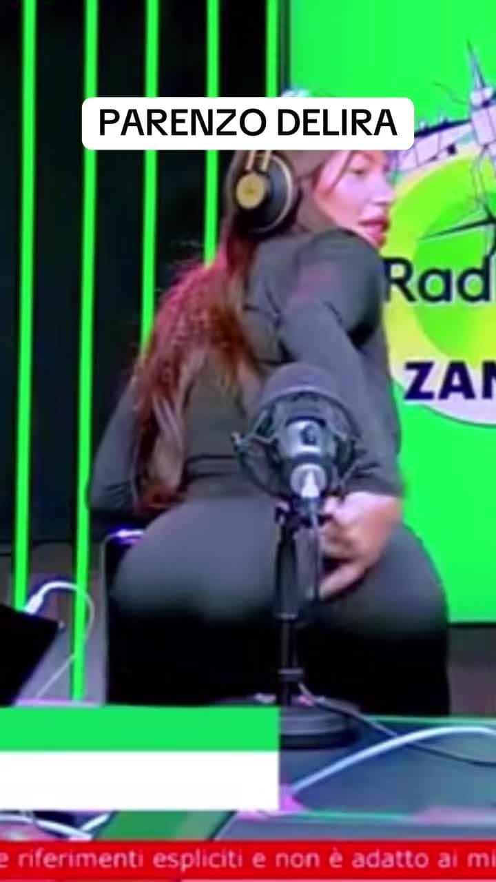 La signorina Federichina Scoreggina. #lazanzaratiktok #lazanzara #parenzo #cruciani #zanzara #radio24 #humor #fyp #perte #divertente #fy 