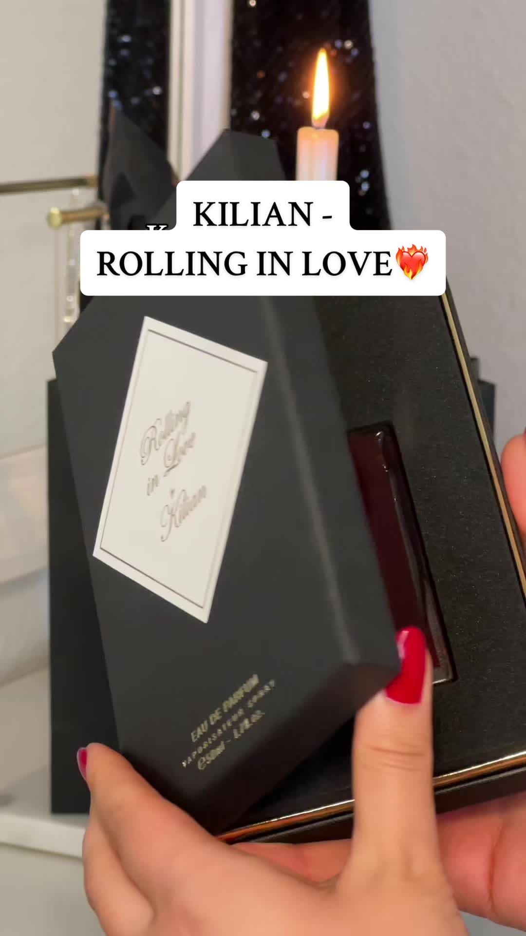 KILIAN - ROLLING IN LOVE ❤️‍🔥 Dieser Duft mit Mandelmilch berauscht die Sinne 🤌🏽 Die Noten habe ich alle im Video eingeblendet. Übrigens steht die Farbe Rot hier für ein Herz, das „voller Liebe blutet“🥀 . . . PR, zugesendet @KILIAN PARIS  #kilianparis #kilianparfum #kilianrollinginlove #duftempfehlung #datedüfte 