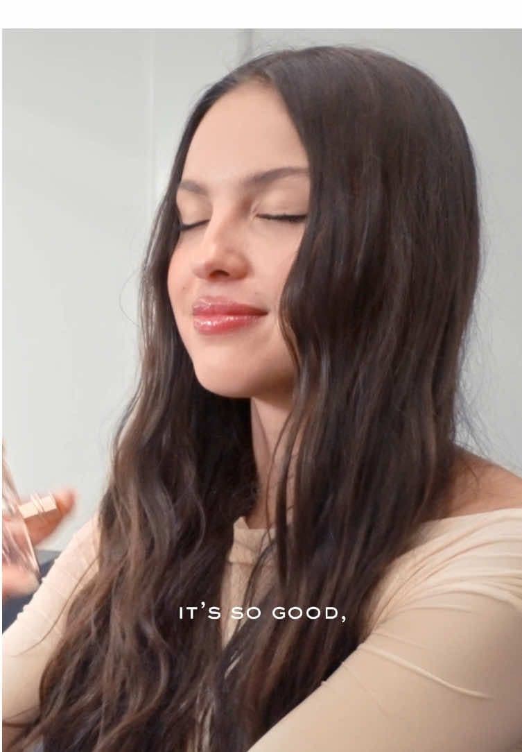 Go backstage with Olivia Rodrigo for Idôle Power! @Olivia Rodrigo  #Lancome #OliviaxLancome #OliviaRodrigo #LancomeIdole #IdolePower #Fragrance #Beauty #Beautytok #Fragrancetok #MustHave #BTS #BehindTheScenes 