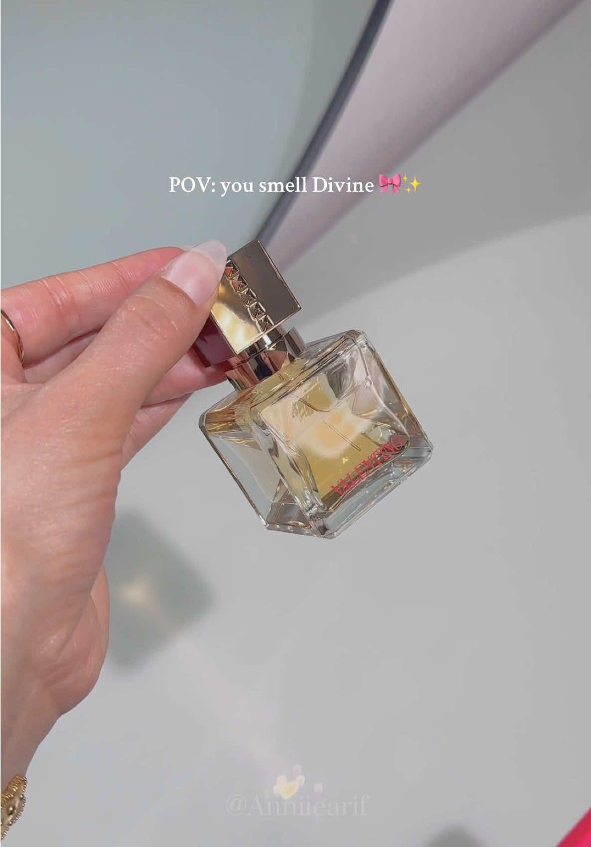 @Valentino.Beauty Voce Viva Intensa is a rich, feminine fragrance with a blend of white florals, citrus, sweet vanilla, and earthy mossy undertones, creating a bold yet elegant scent. ✨❤️ #valentinobeauty #valentinoperfume #valentinovoceviva #perfumetiktok 