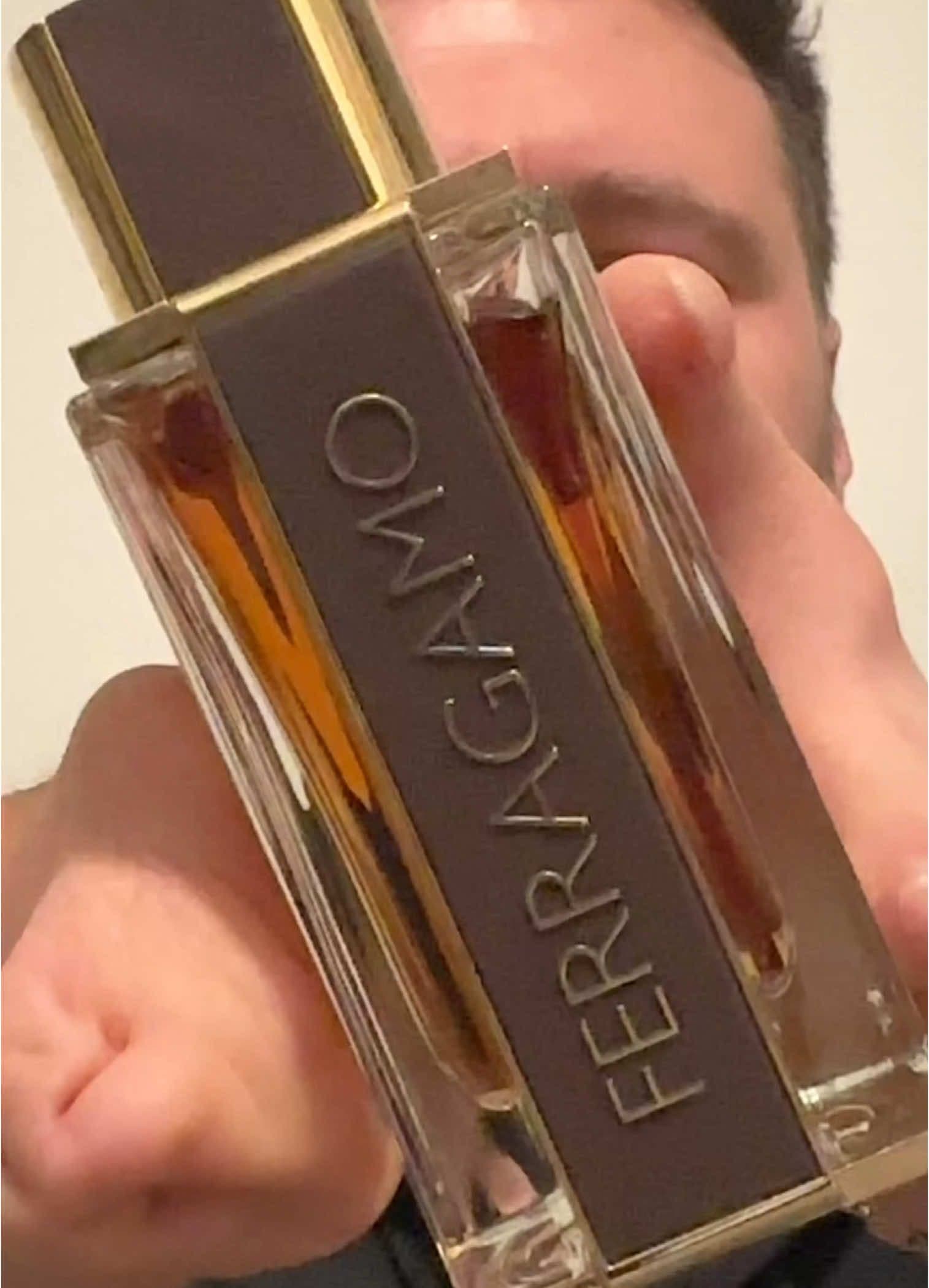 Wearing one of my favorite Leather fragrances. I’m wearing @FERRAGAMO Spicy Leather #scentoftheday #spicyleather #salvatoreferragamo 