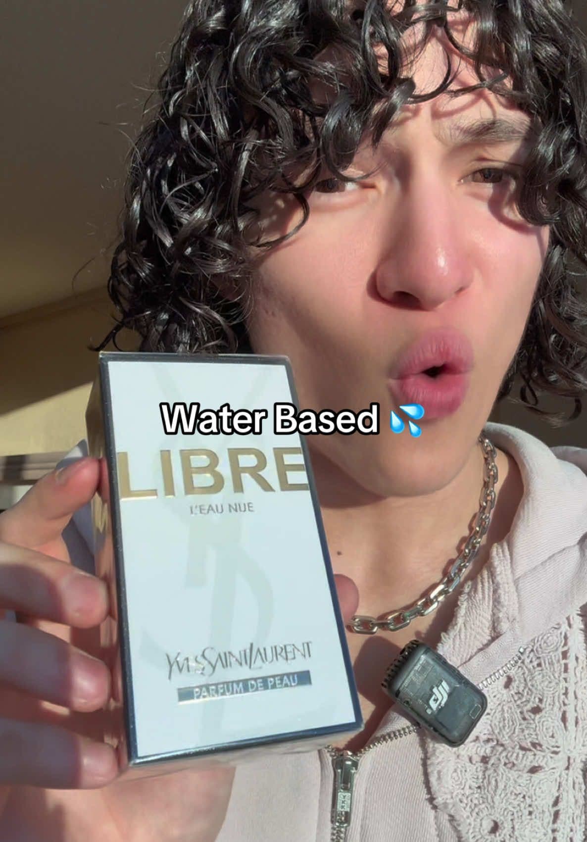 Unboxing YSL Libre L’eau Nue 💦🌸 #fragrancetok #perfume #perfumetiktok #ysllibreintense #yslmyslf 