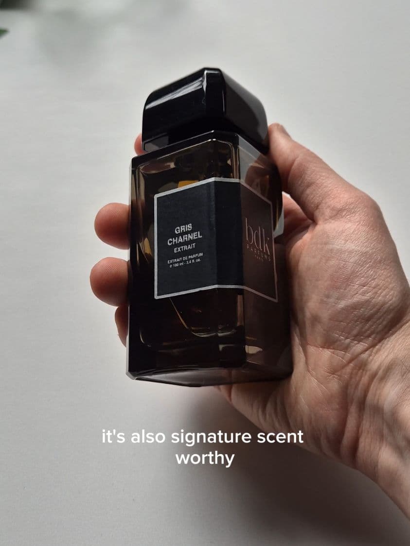 This fragrance smells like pencil shavings 😳 I LOVE it #bdkparfums #bdkgrischarnelextrait 
