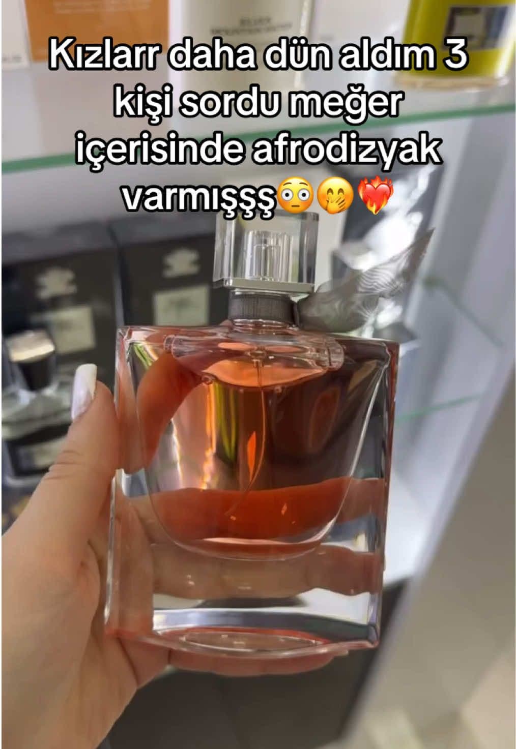 La Vie Est Belle parfüm 🫠 #parfümönerisi #parfum #kızlar 