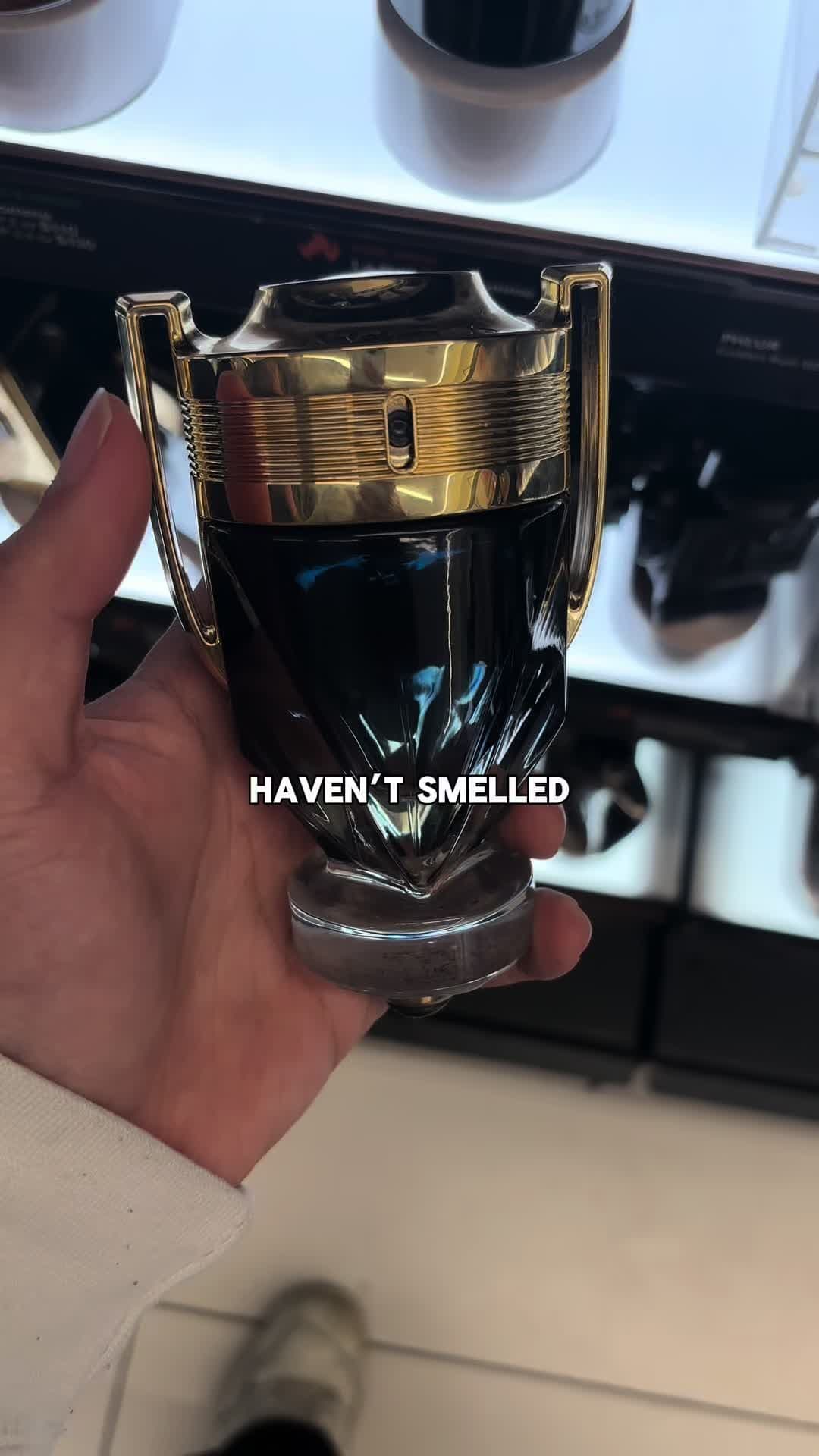 Reviewing Invictus Parfum #fragrance #mensfragrance #fragrancereview #cologne #invictusparfum #pacorabanne 