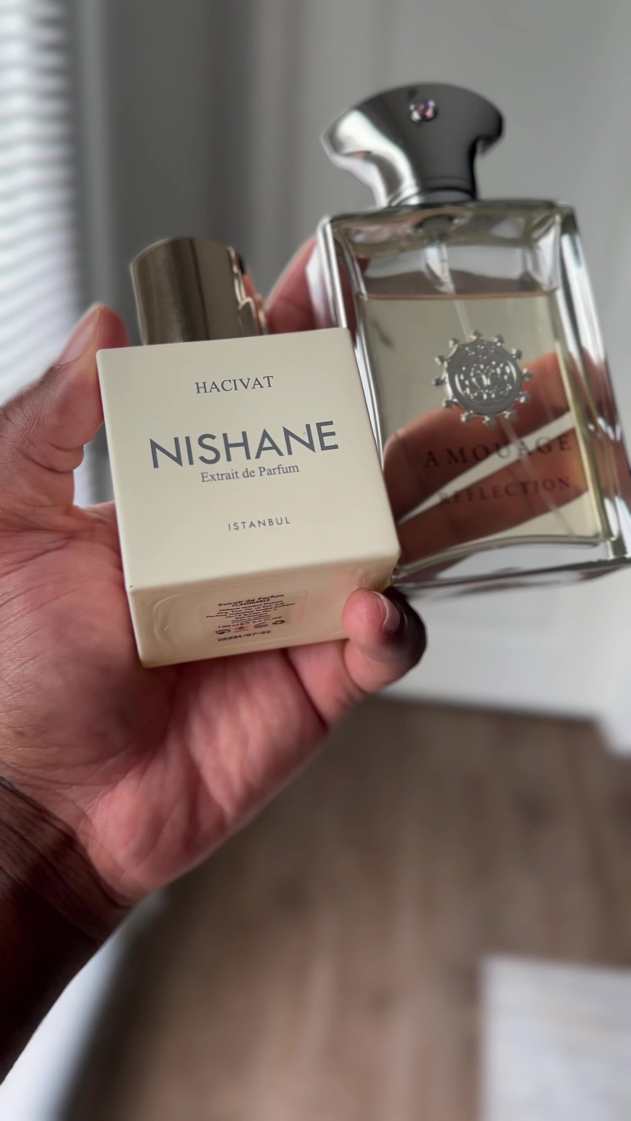 I decided to stop gatekeeping probably one of the most fire layering duos that no one‘s really talking about. It’s spring, and if you want to take a little bit of that oakmoss out of Hacivat, Amouge Reflection man it’s one of the best in that regard. Just transforms it into a light but long wearing springtime fragrance.