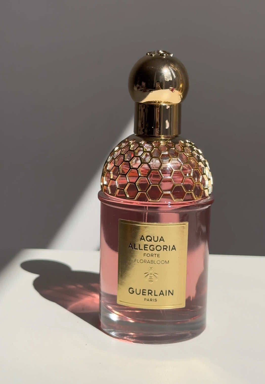 GUERLAIN Aqua Allegoria Florabloom Forte Eau de Parfum GUERLAIN Aqua Allegoria Florabloom Forte Eau de Parfum - superbloom in a bottle — a rare, magical moment where the desert bursts into life with colour, warmth, and unexpected softness. At first spritz, you’re greeted by delicate centifolia roses from Grasse, the heart of perfumery itself. Then comes a dreamy swirl of sweet violet and creamy tuberose — lush, elegant, and utterly romantic. But it doesn’t stop there. Just when you think you’ve figured it out, warm sandalwood and earthy moss pull you in deeper. It’s not your average floral. It’s layered, textured, alive — changing slightly with every turn of your wrist. If you’ve ever wanted to wear something that truly captures nature’s artistry, this is it. Guerlain Aqua Allegoria Florabloom Forte is more than a perfume — it’s an experience. Available to buy from @The Perfume Shop Limited  @Guerlain  #Guerlain #PerfumeReview #FragranceAddict #luxurybeauty #scent #FragranceOfTheDay #FloralFragrance #ScentLovers