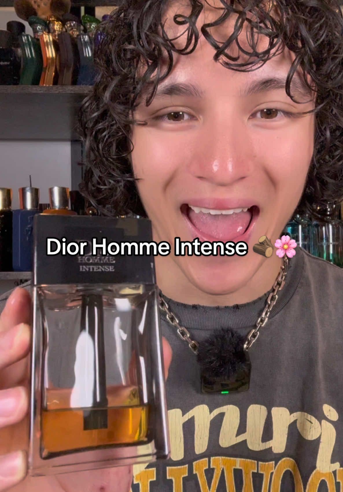 this is a date-night STAPLE 🌹🔥 #fragrancetok #perfume #perfumetiktok #diorhommeintense #lemaleleparfum 