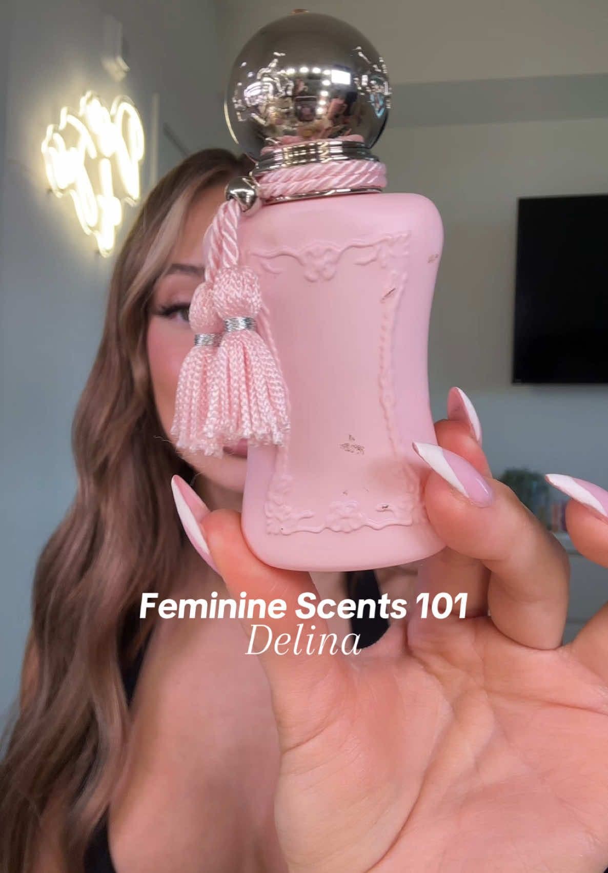 Miami + Delina 🦢🪞 I’m so happy to have her in my collection, definitely one of the most recognizable scents ✨ #parfumsdemarly #delina #fragrancetiktok #girly 