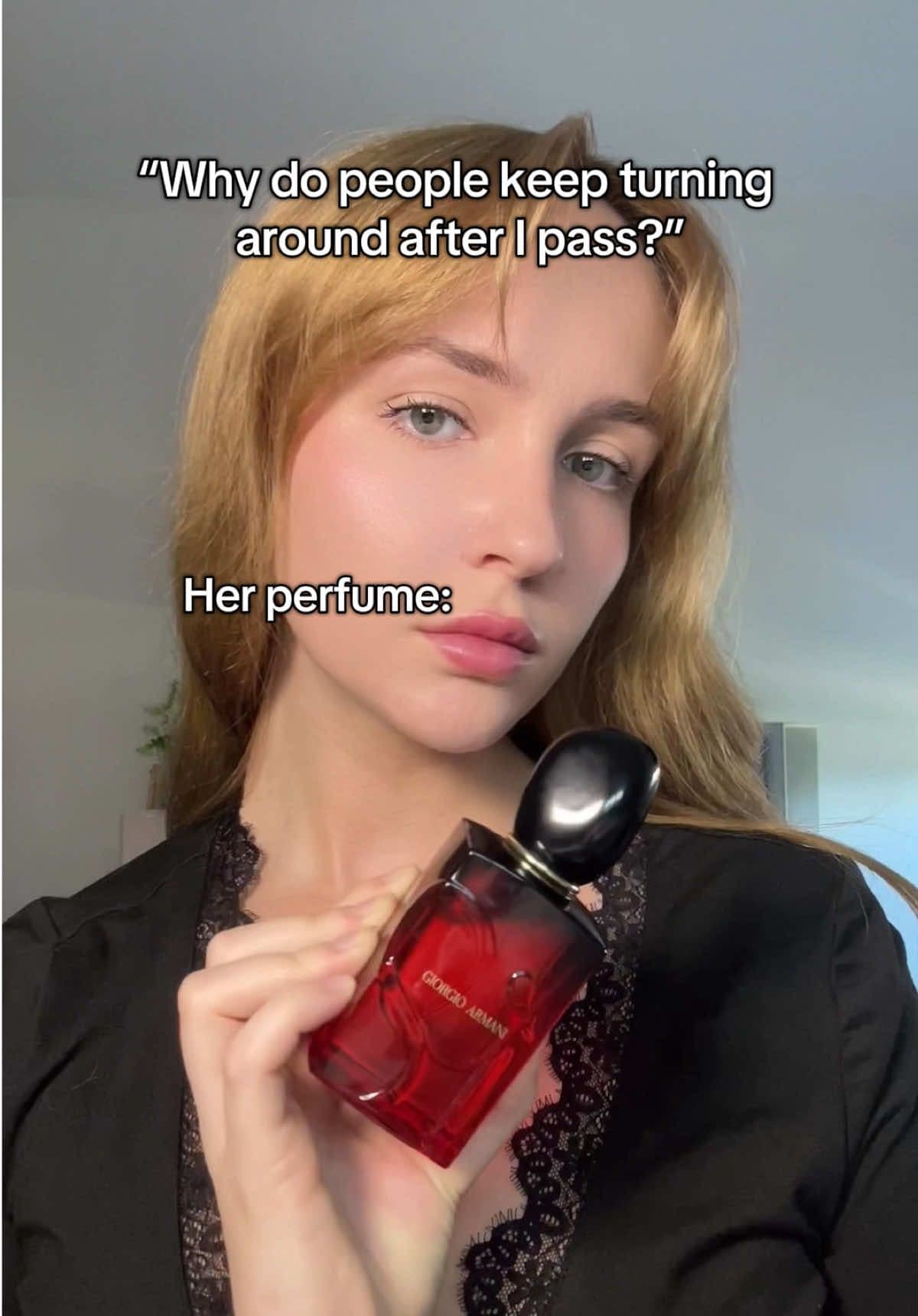 Armani Sì Passione Intense ❤️ #perfumetiktok #perfumes #perfumetok #giorgioarmani #fragrances #fragrancetiktok #womenfragrances #sipassioneintense #Beautytok 