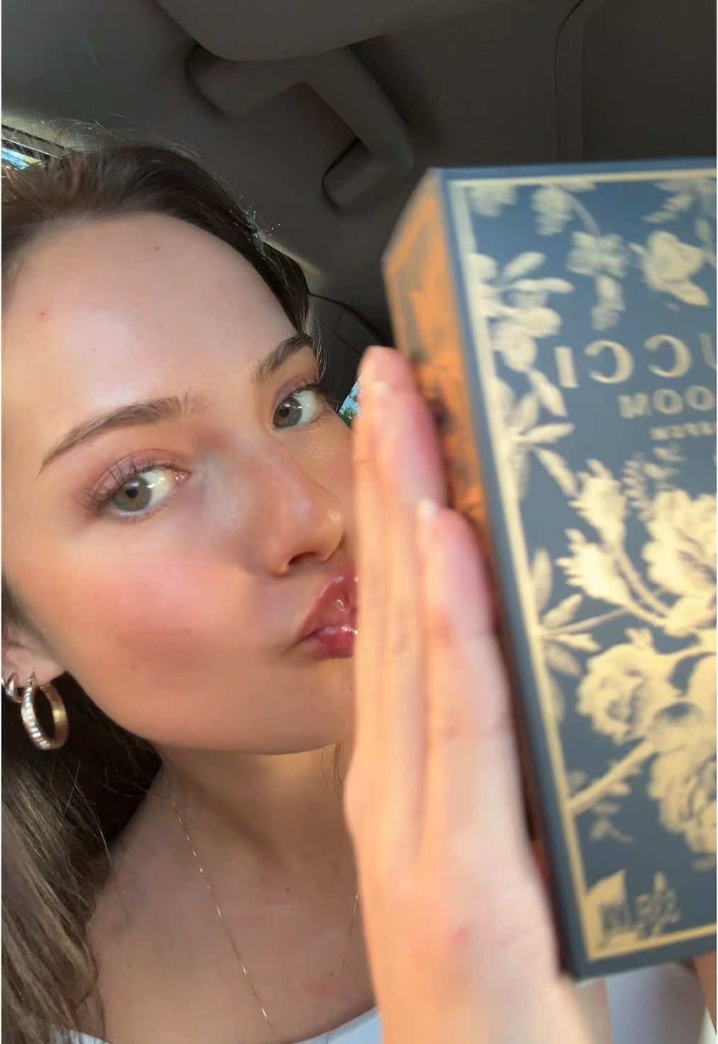 Gucci Bloom… the bomb perfume… guys the smell is making me feel all different types of ways😏 #perfumetiktok #perfumes #perfumetok #shoppinghaul #shopping #life #errands #blessed 