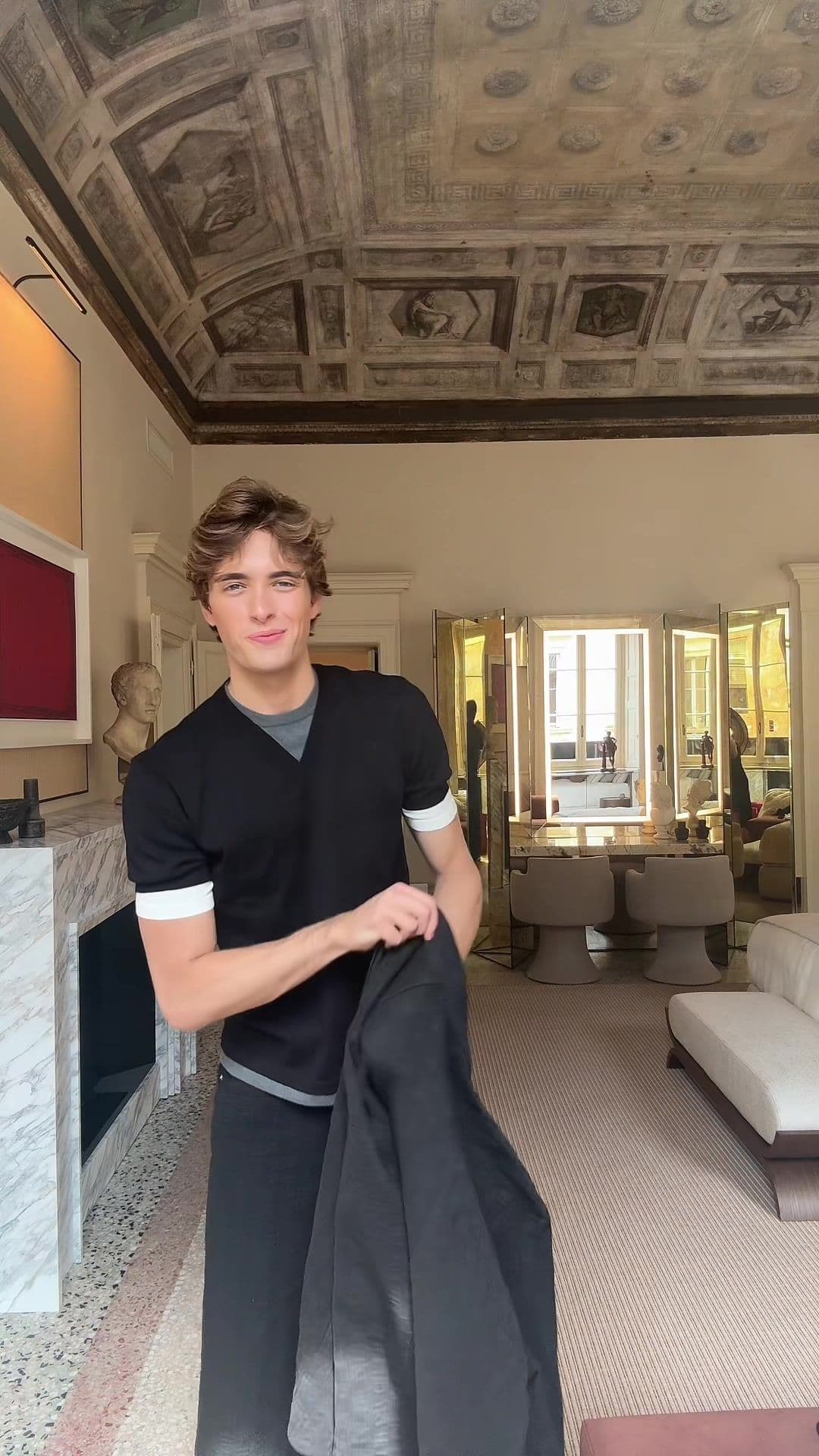 Full Ferragamo looks >>