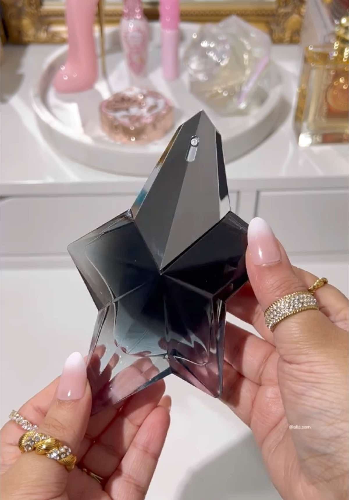 Angel Fantasm by @Mugler is a Floral Fruity Gourmand. The opening is woody. I would describe this as a grown up scent. This is the perfect winter scent as it’s a warm, cosy, sweet scent, with a noticeable hint of coconut. Top notes are Pineapple and Bergamot; middle notes are Coconut and Tiare Flower; base notes are Patchouli, Bourbon Vanilla and Amber. Available to purchase from @theperfumeshop 🩷 Top notes are Pear, Rose and Lavender; middle notes are Ylang Ylang and Jasmine; base notes are Musk, Vanilla and Moss. AD-PR #mugler #muglerperfume #perfume #muglerangel #luxuryperfume #asmr #unboxing #reels #angelfantasm #makeupblogger #makeupideas #topshelfie #beautyreels #reelsofinstagram #viralreels #tiktokmakeup #newmakeup #makeup #reels #reelsofinstagram #parisianstyle #clean #ａｅｓｔｈｅｔｉｃ #prettypackaging  #makeupblogger #makeupideas #topshelfie #beautyreels #trendingmakeup #makeupjunkie #makeupfeed Perfume lover. Mugler perfumes. Perfume collection. Perfume review. Fragrance addict. Fragrance lover. Perfume collection. Perfume. Perfume addict. Perfumes. Girly things. Pink product. Makeup. Skincare. UGC creator. Makeup creator.